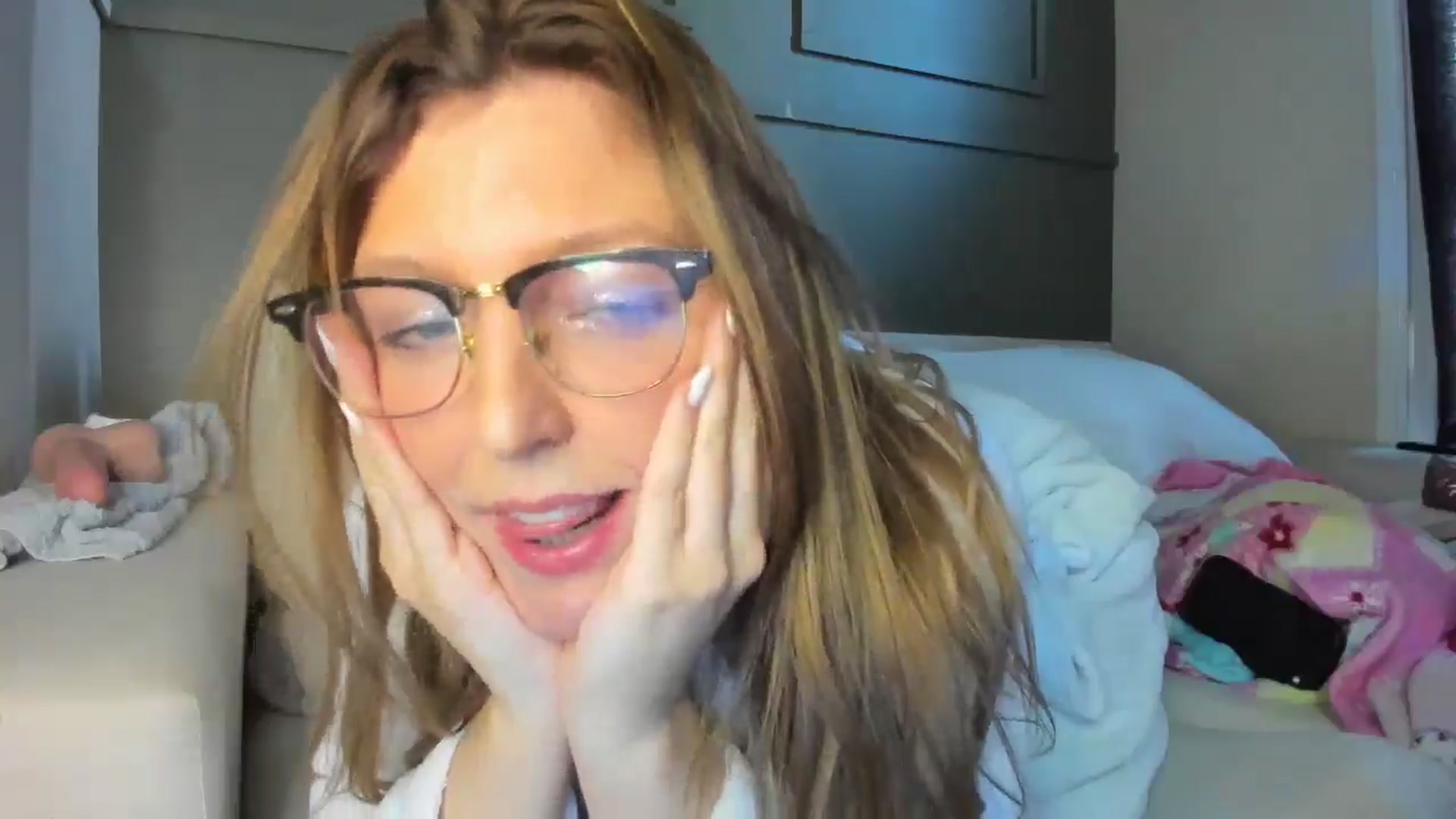 Gallery image thumbnail from cateyes1's myfreecams stream on, 04/14/2026, 11:02 image 2 of 20