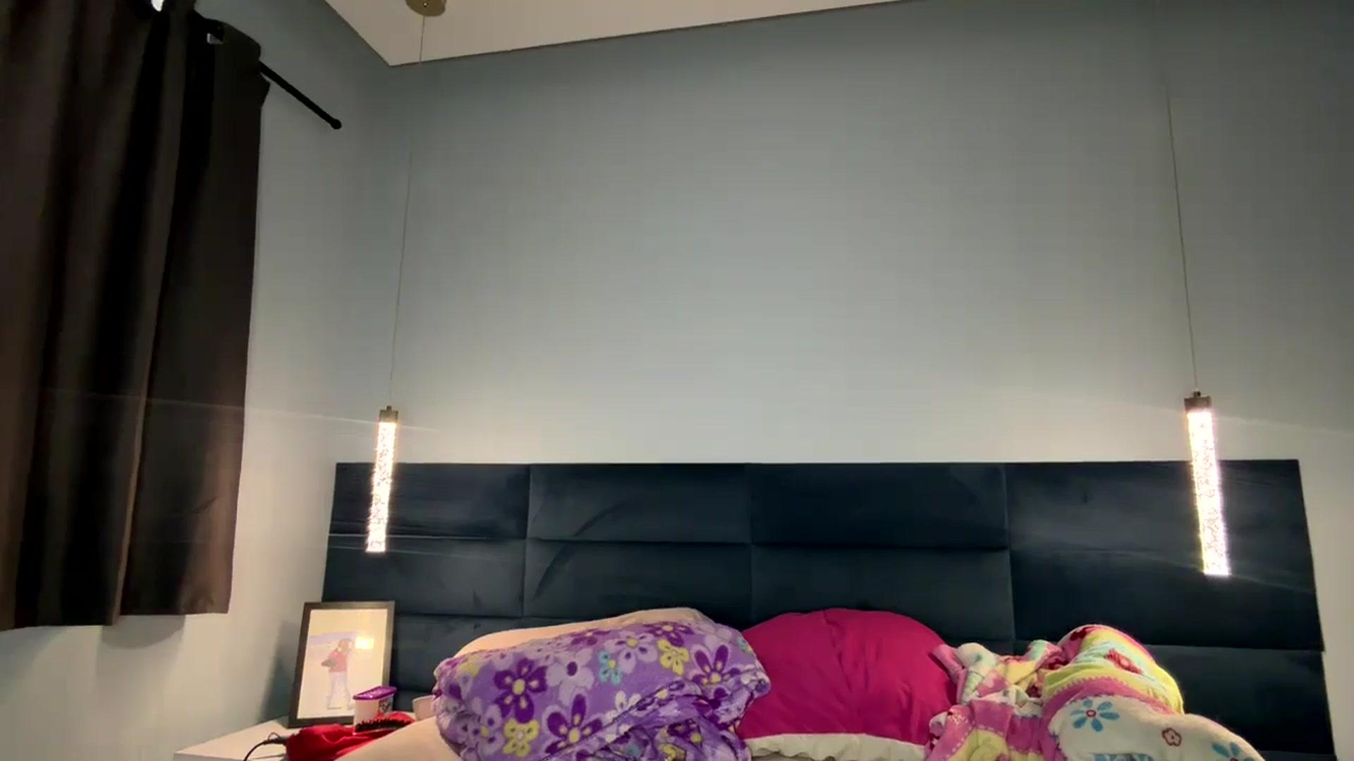 Gallery image thumbnail from cateyes1's myfreecams stream on, 04/23/2026, 20:10 image 17 of 20