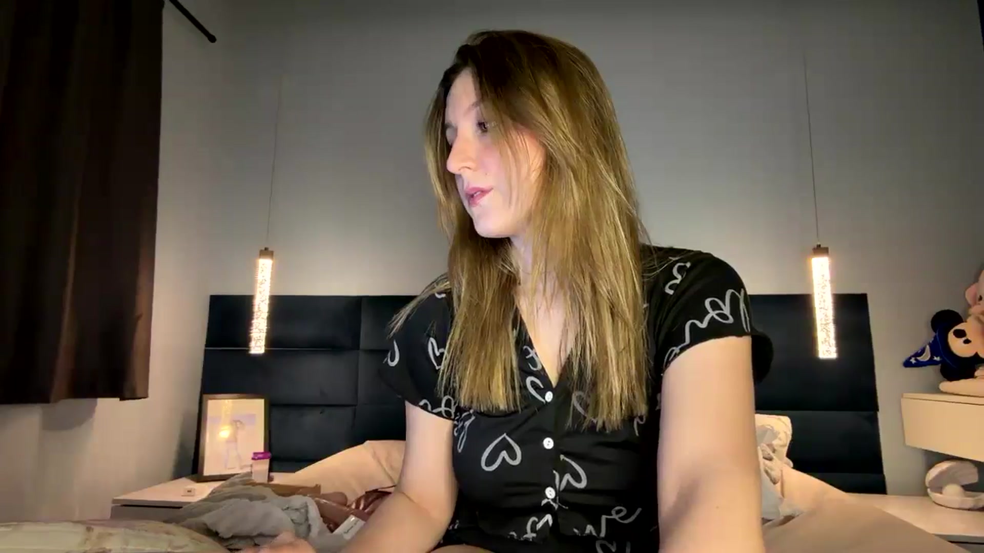 Gallery image thumbnail from cateyes1's myfreecams stream on, 04/29/2026, 06:29 image 2 of 20