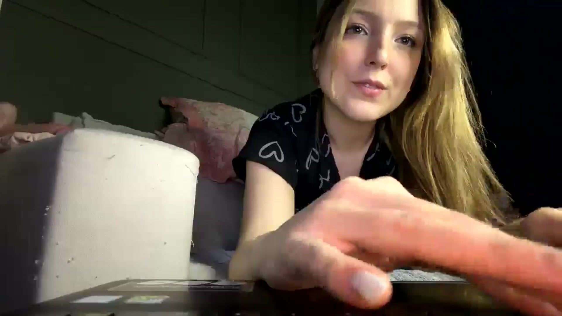 Gallery image thumbnail from cateyes1's myfreecams stream on, 04/29/2026, 09:36 image 12 of 20