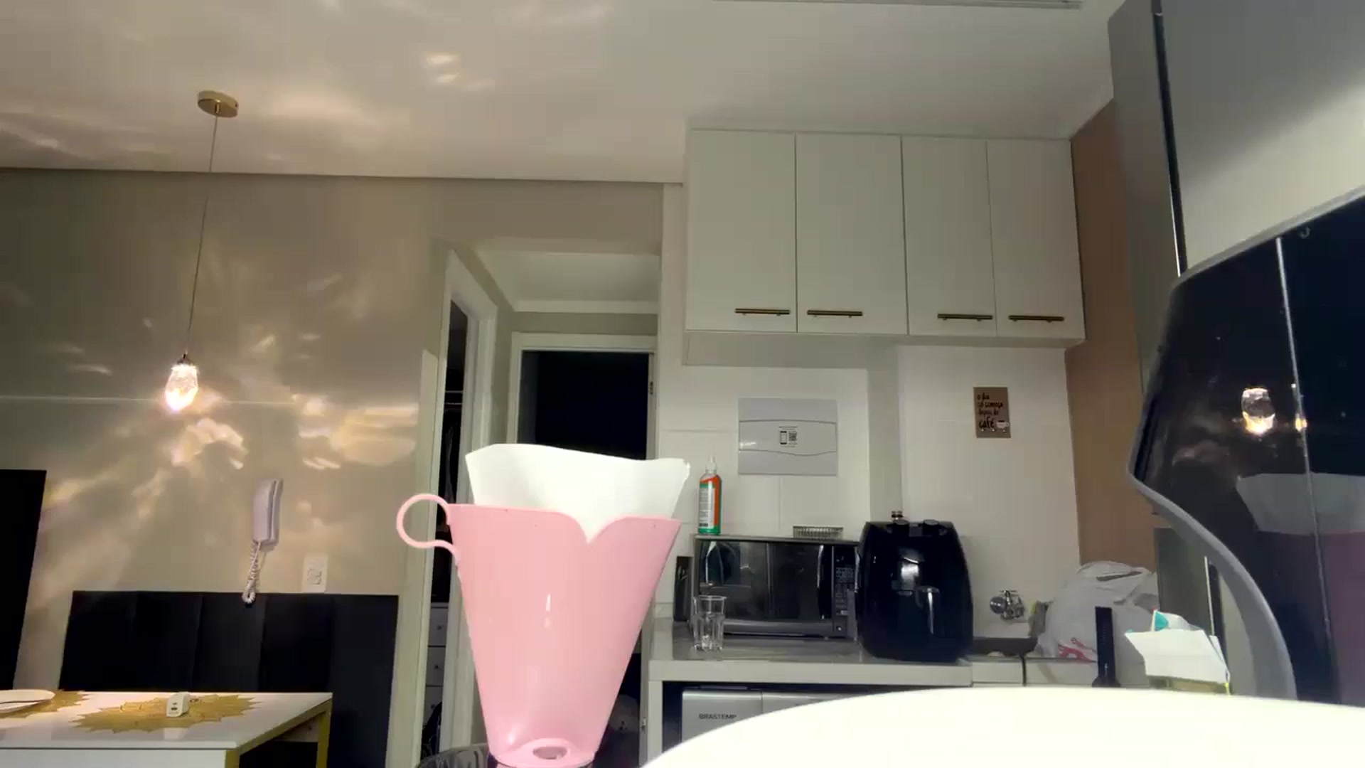 Gallery image thumbnail from cateyes1's myfreecams stream on, 05/09/2026, 22:28 image 18 of 20