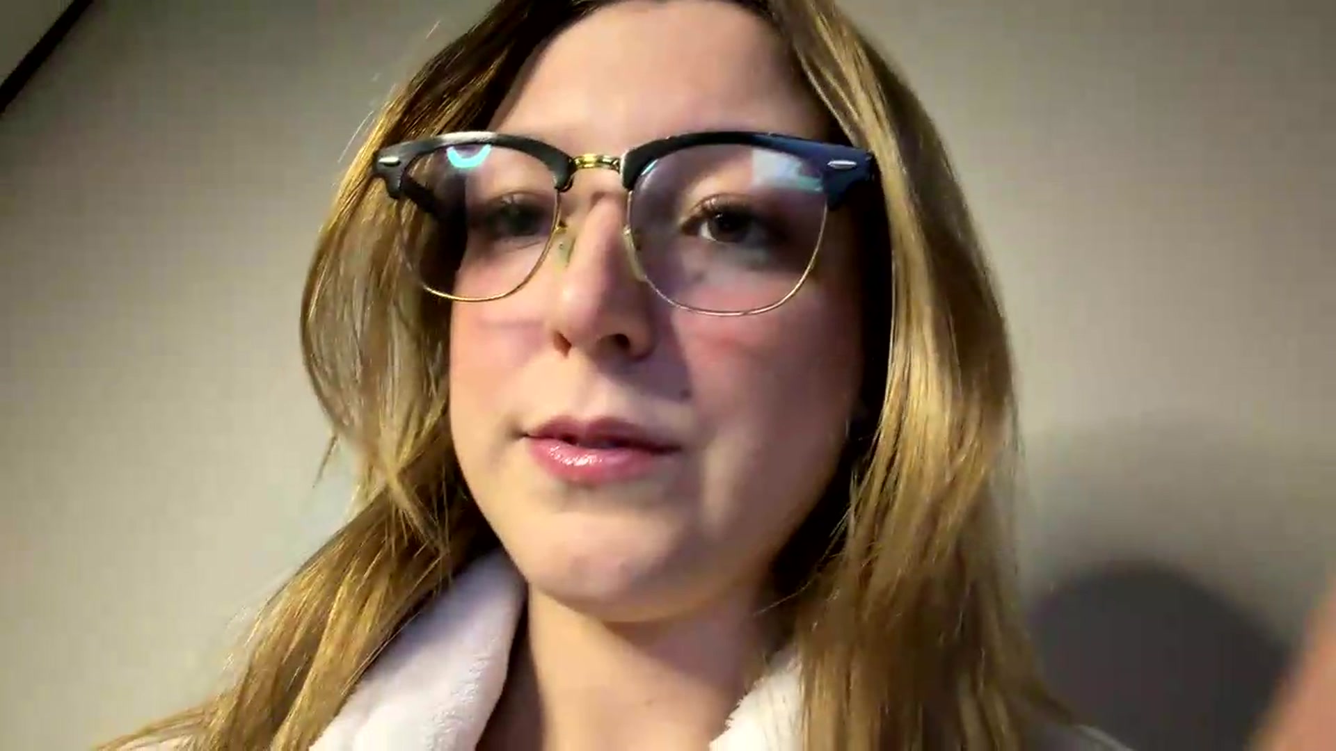 Gallery image thumbnail from cateyes1's myfreecams stream on, 05/12/2026, 05:42 image 10 of 20