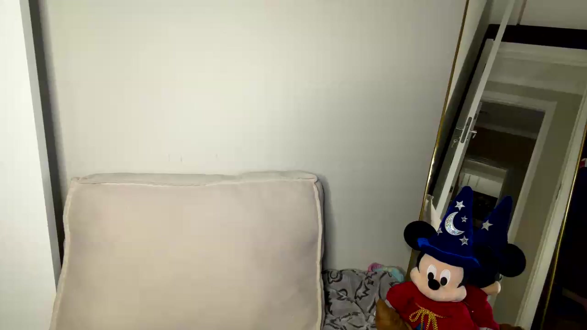 Gallery image thumbnail from cateyes1's myfreecams stream on, 05/14/2026, 04:25 image 1 of 20
