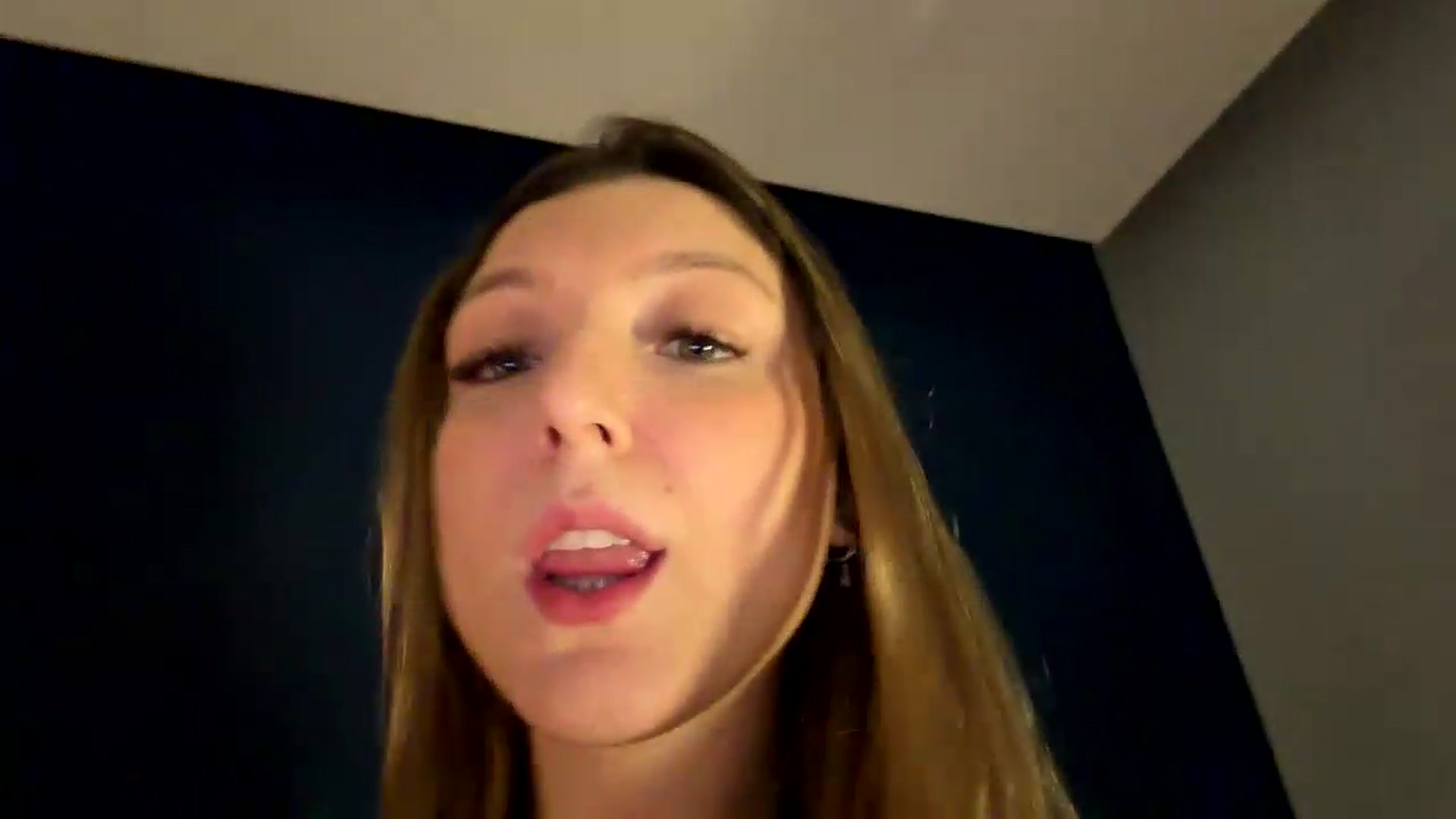 Gallery image thumbnail from cateyes1's myfreecams stream on, 05/16/2026, 09:07 image 2 of 20