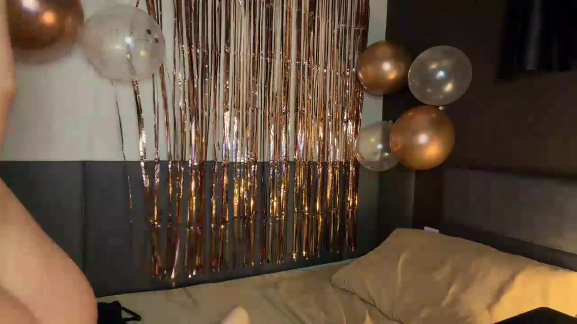 Gallery image thumbnail from cateyes1's myfreecams stream on, 06/12/2026, 06:21 image 9 of 20