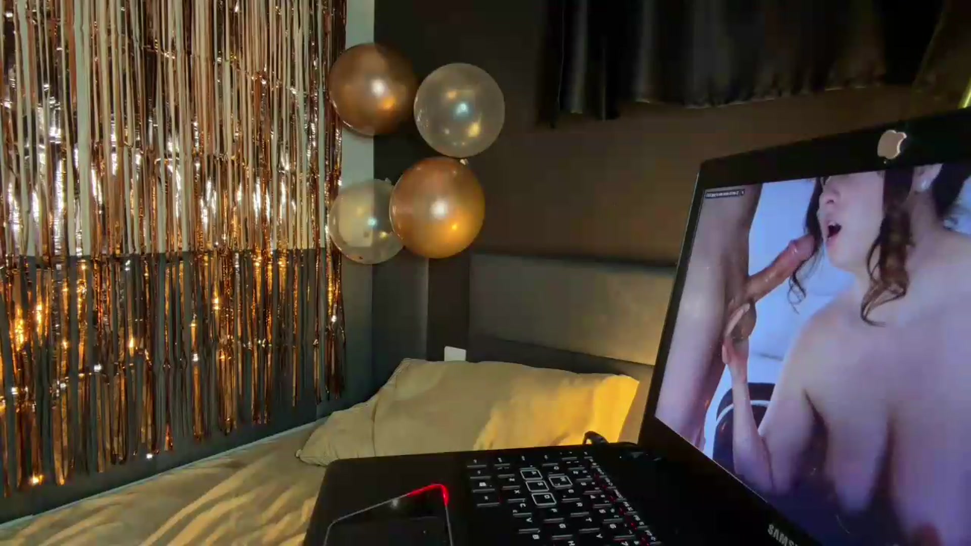 Gallery image thumbnail from cateyes1's myfreecams stream on, 06/12/2026, 07:32 image 14 of 20