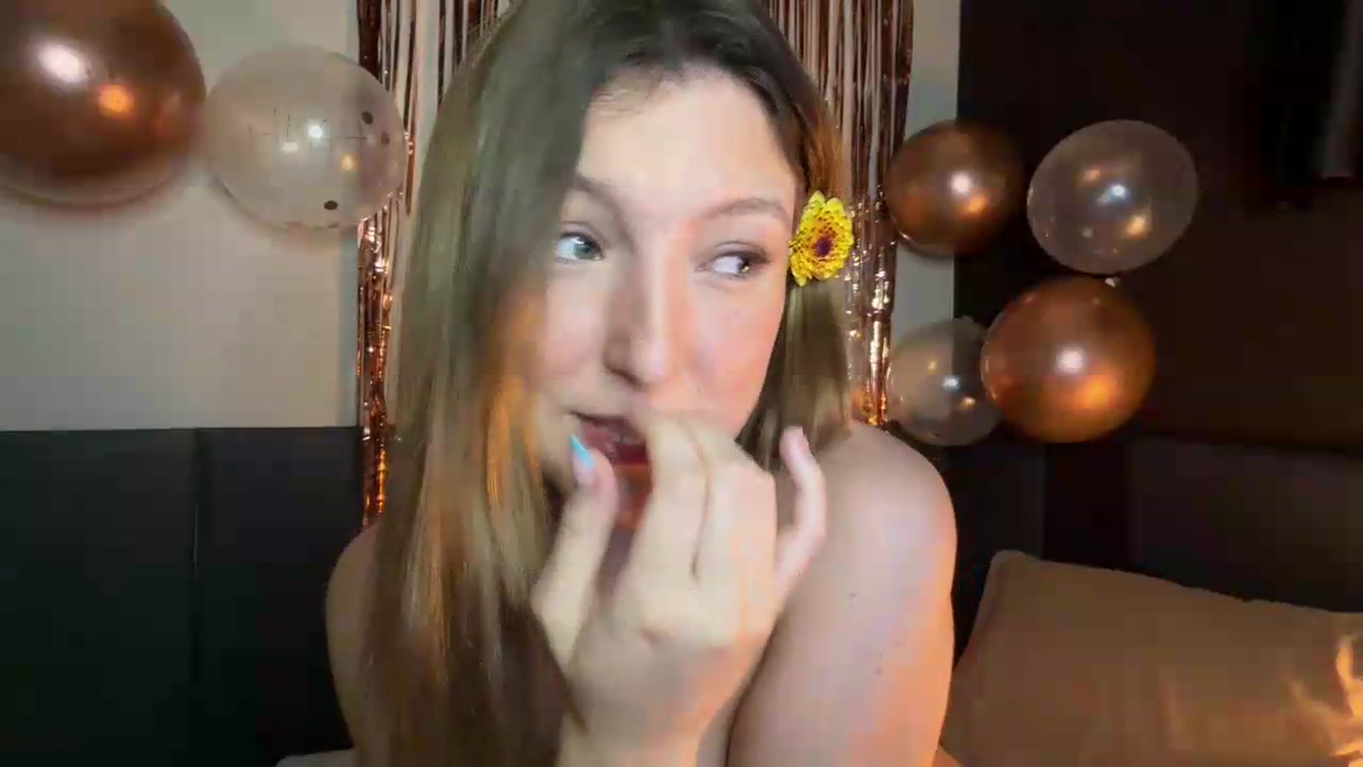 Gallery image thumbnail from cateyes1's myfreecams stream on, 06/14/2026, 08:29 image 18 of 20