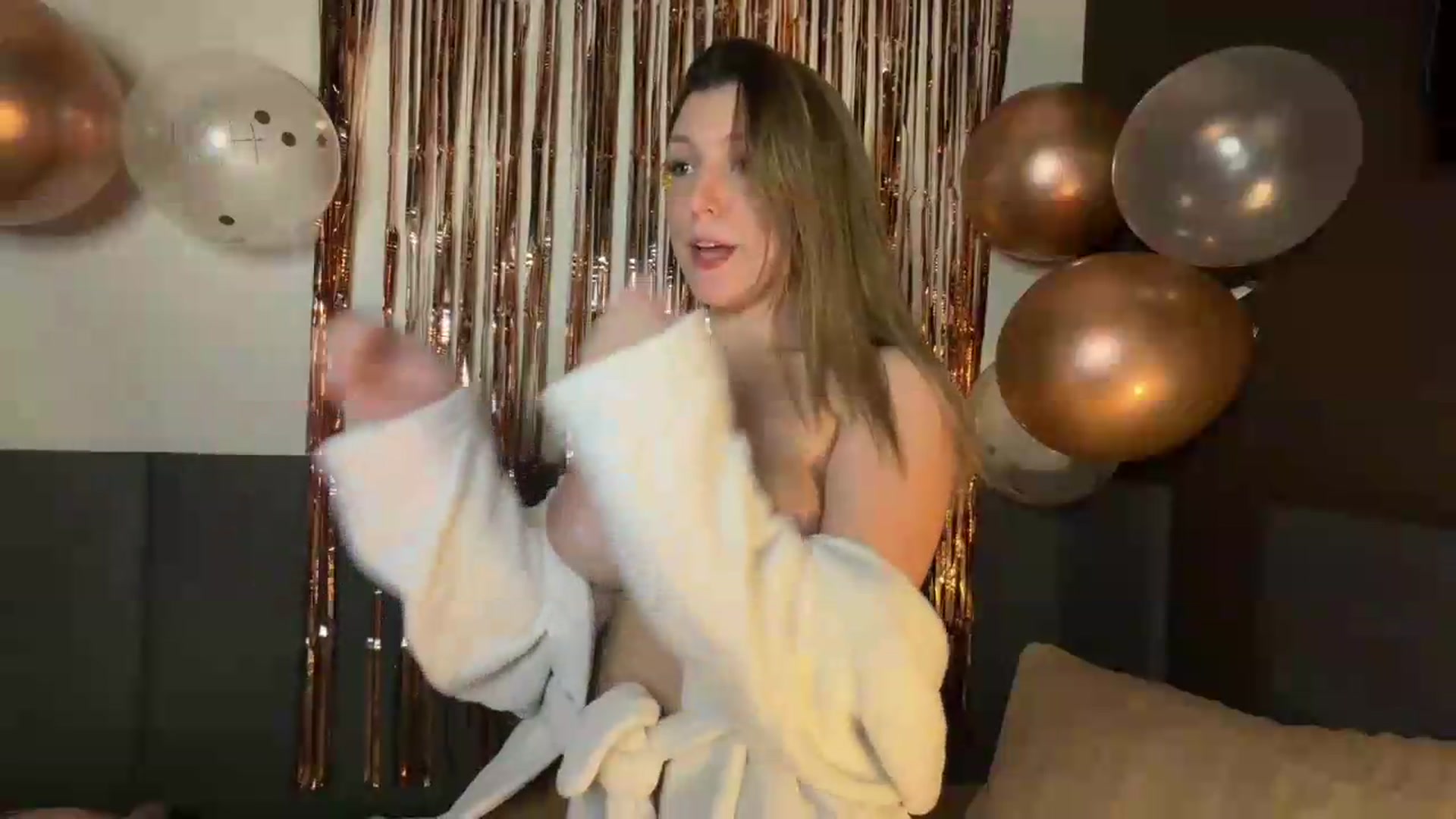 Gallery image thumbnail from cateyes1's myfreecams stream on, 06/14/2026, 09:56 image 8 of 20
