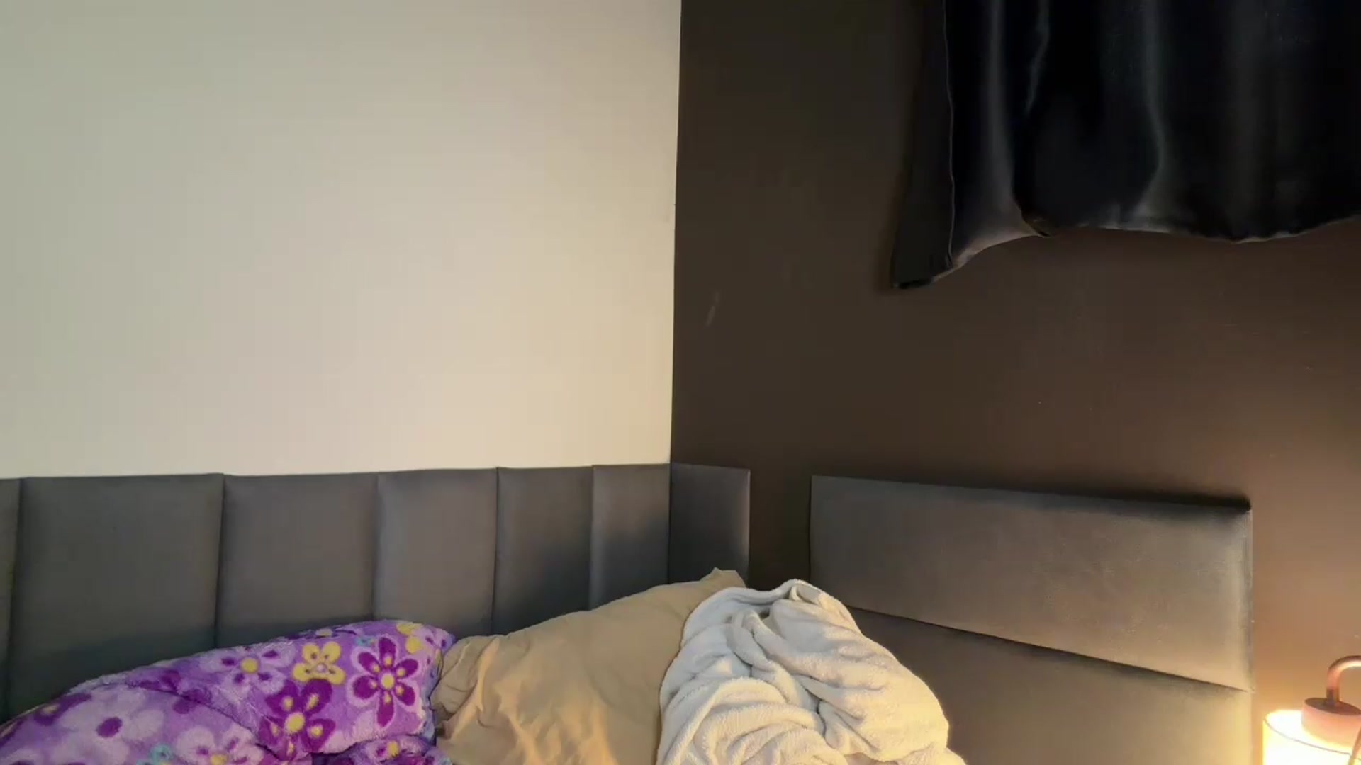 Gallery image thumbnail from cateyes1's myfreecams stream on, 07/30/2026, 10:30 image 6 of 20