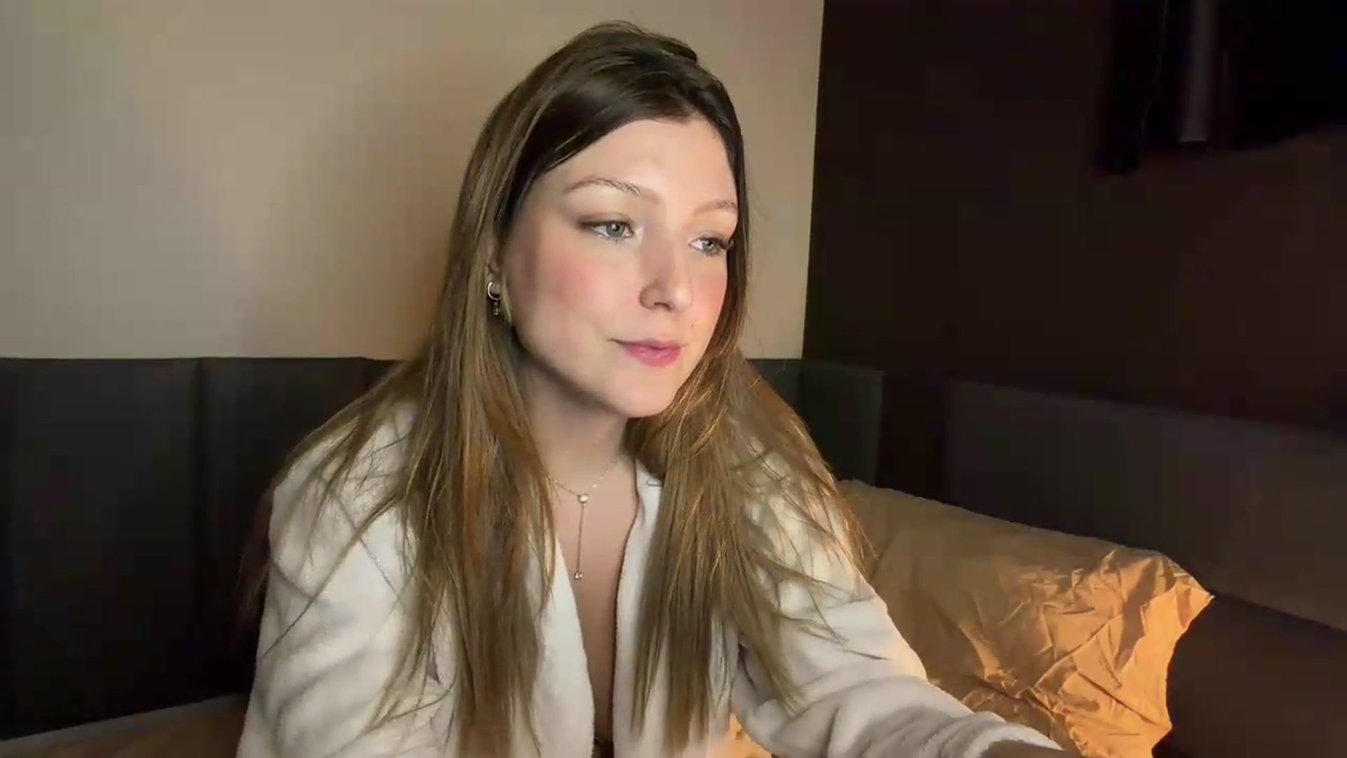Gallery image thumbnail from cateyes1's myfreecams stream on, 08/16/2026, 06:12 image 18 of 20