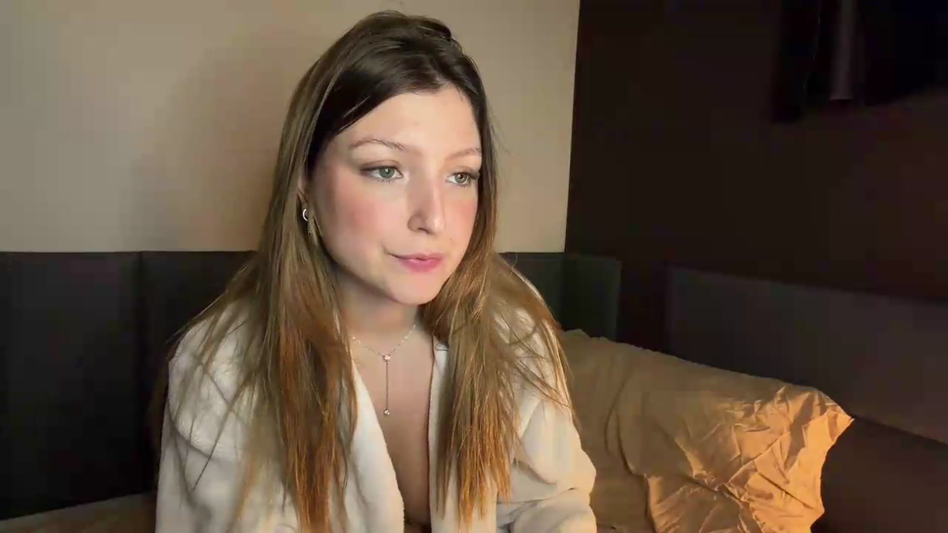 Gallery image thumbnail from cateyes1's myfreecams stream on, 08/16/2026, 06:12 image 20 of 20
