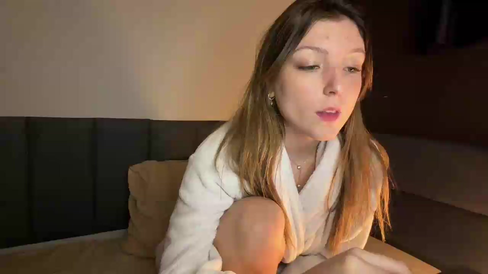 Gallery image thumbnail from cateyes1's myfreecams stream on, 08/16/2026, 10:10 image 5 of 20