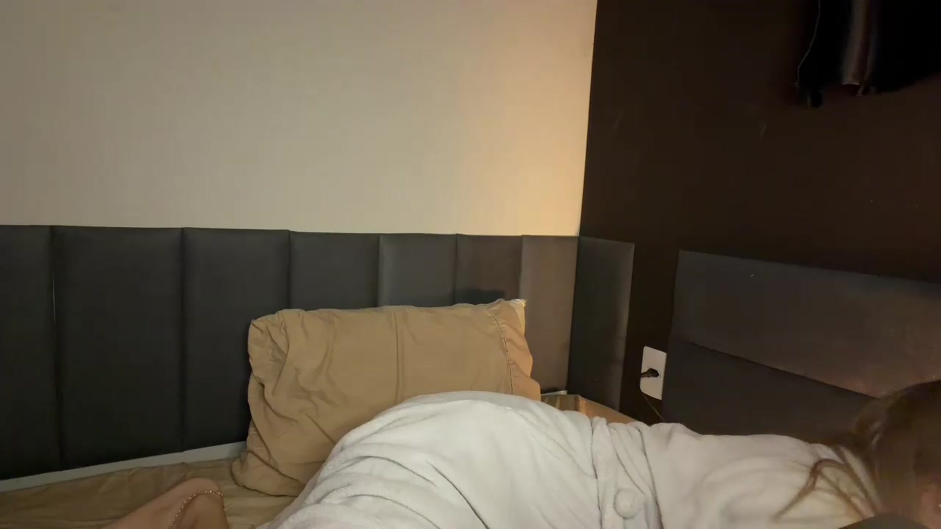 Gallery image thumbnail from cateyes1's myfreecams stream on, 08/16/2026, 10:10 image 4 of 20