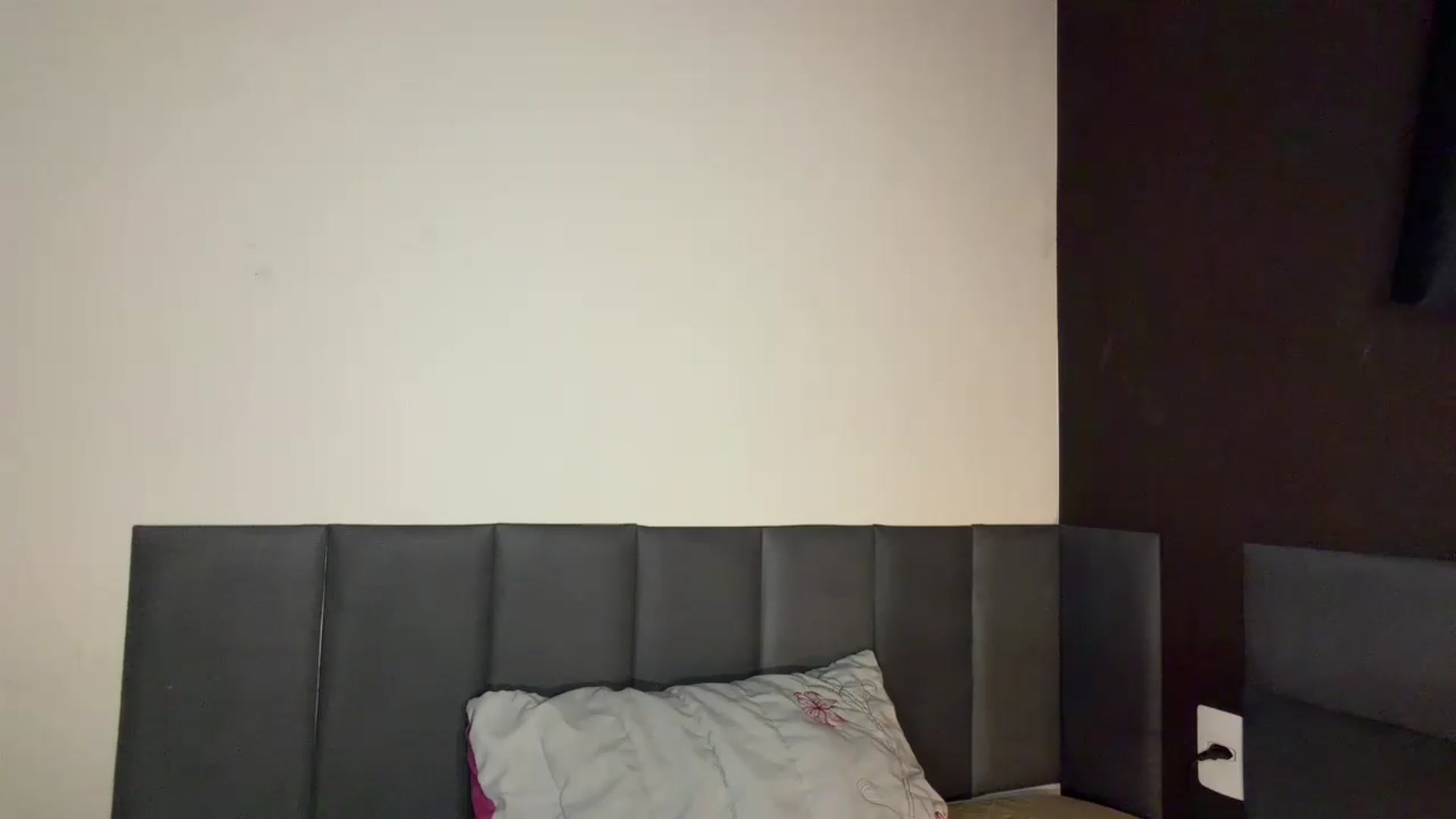 Gallery image thumbnail from cateyes1's myfreecams stream on, 08/29/2026, 11:02 image 2 of 20