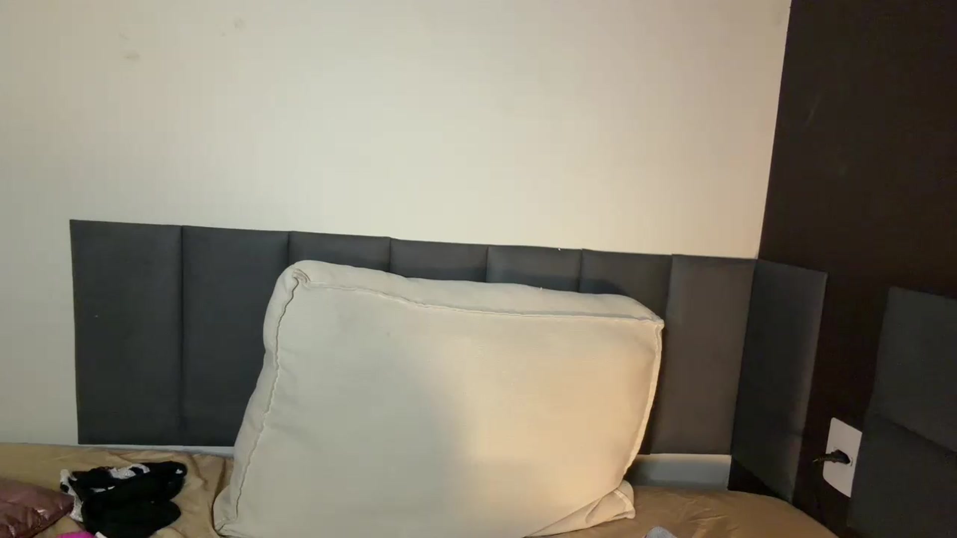 Gallery image thumbnail from cateyes1's myfreecams stream on, 09/07/2026, 08:48 image 19 of 20