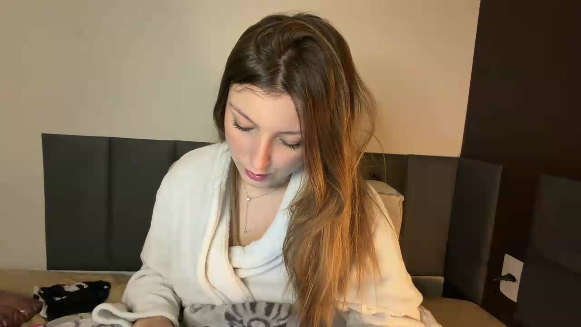 Gallery image thumbnail from cateyes1's myfreecams stream on, 09/07/2026, 08:48 image 20 of 20
