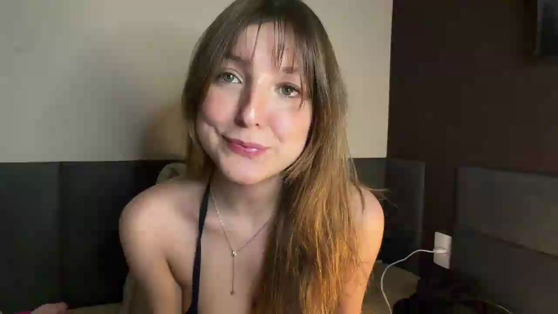 Gallery image thumbnail from cateyes1's myfreecams stream on, 09/18/2026, 05:52 image 1 of 20