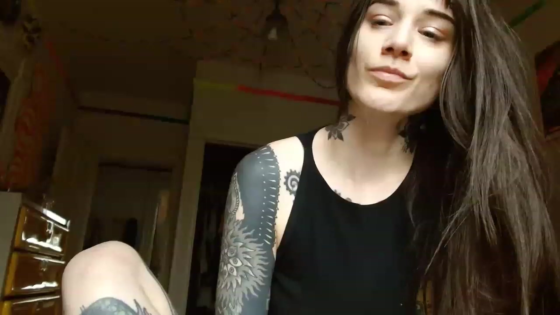 Gallery image thumbnail from caulkgobbler's myfreecams stream on, 03/19/2023, 21:53 image 16 of 20
