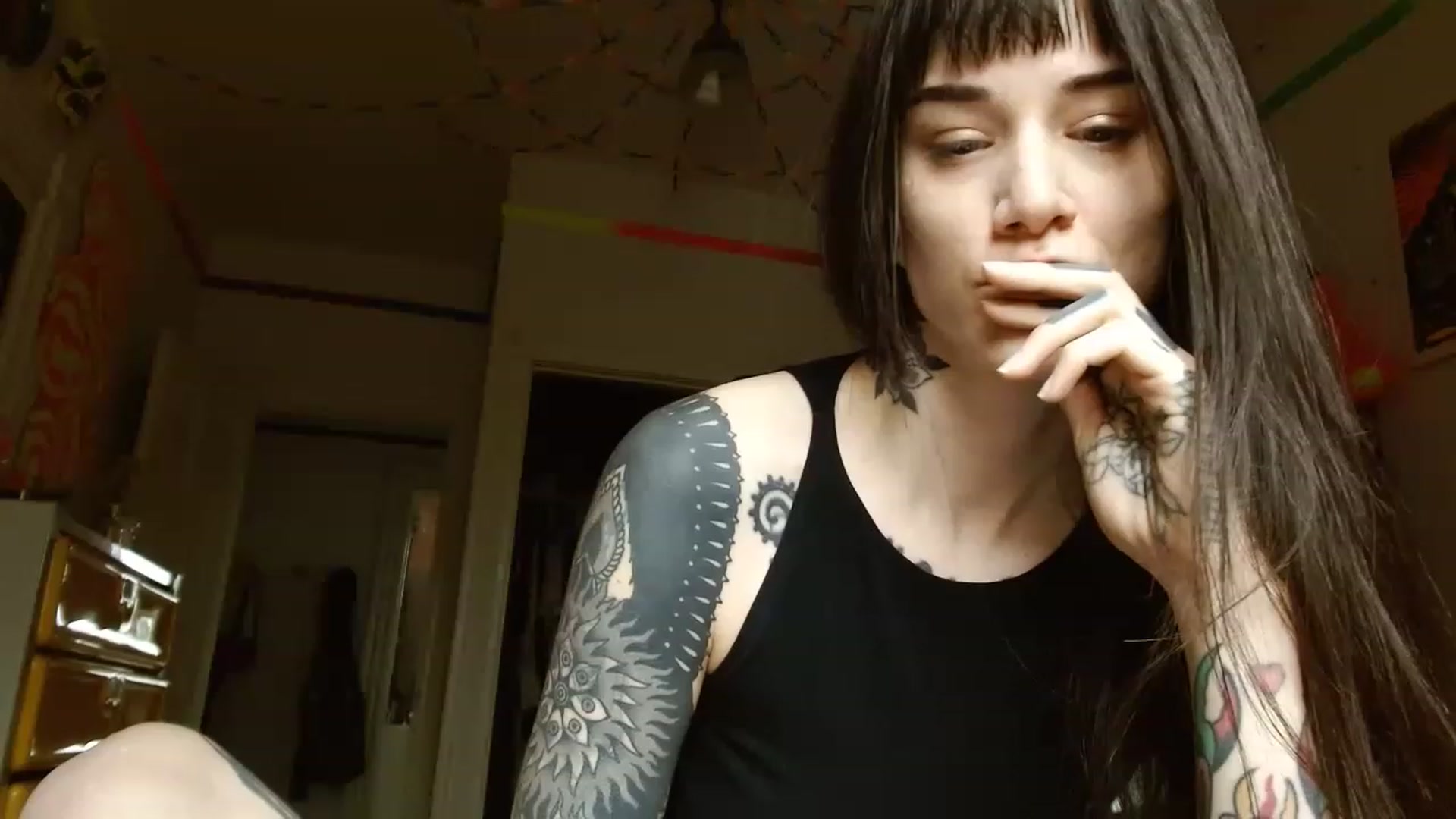 Gallery image thumbnail from caulkgobbler's myfreecams stream on, 03/19/2023, 21:53 image 18 of 20