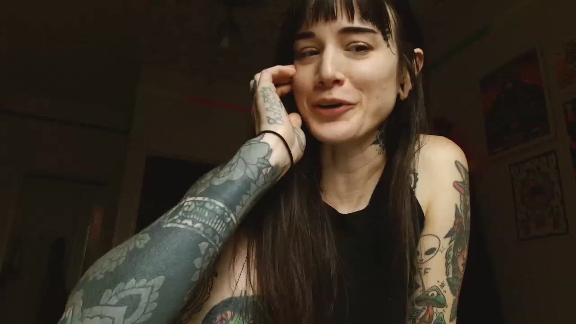 Gallery image thumbnail from caulkgobbler's myfreecams stream on, 03/19/2023, 22:34 image 2 of 20