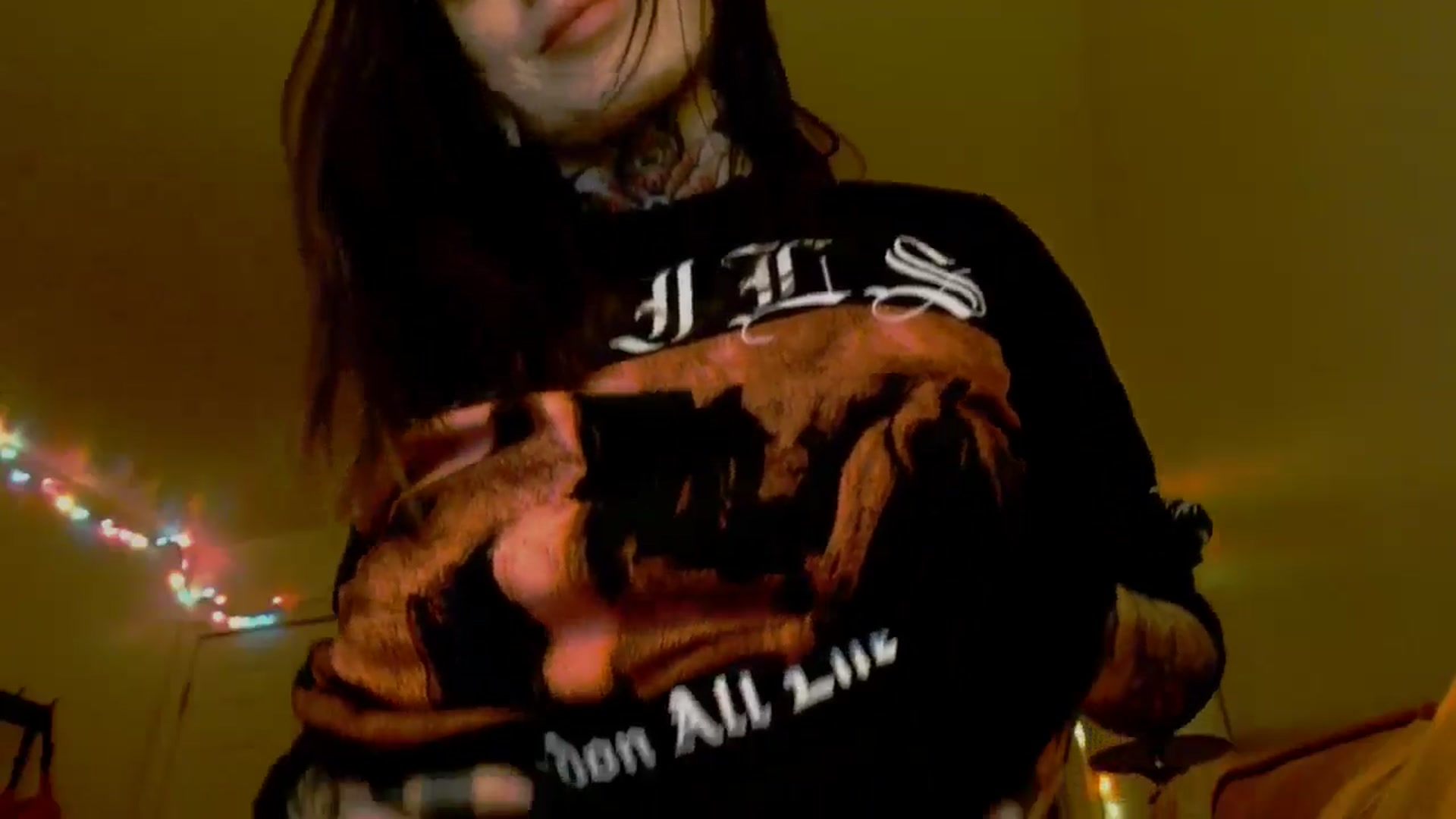 Gallery image thumbnail from caulkgobbler's myfreecams stream on, 01/15/2025, 05:12 image 11 of 20