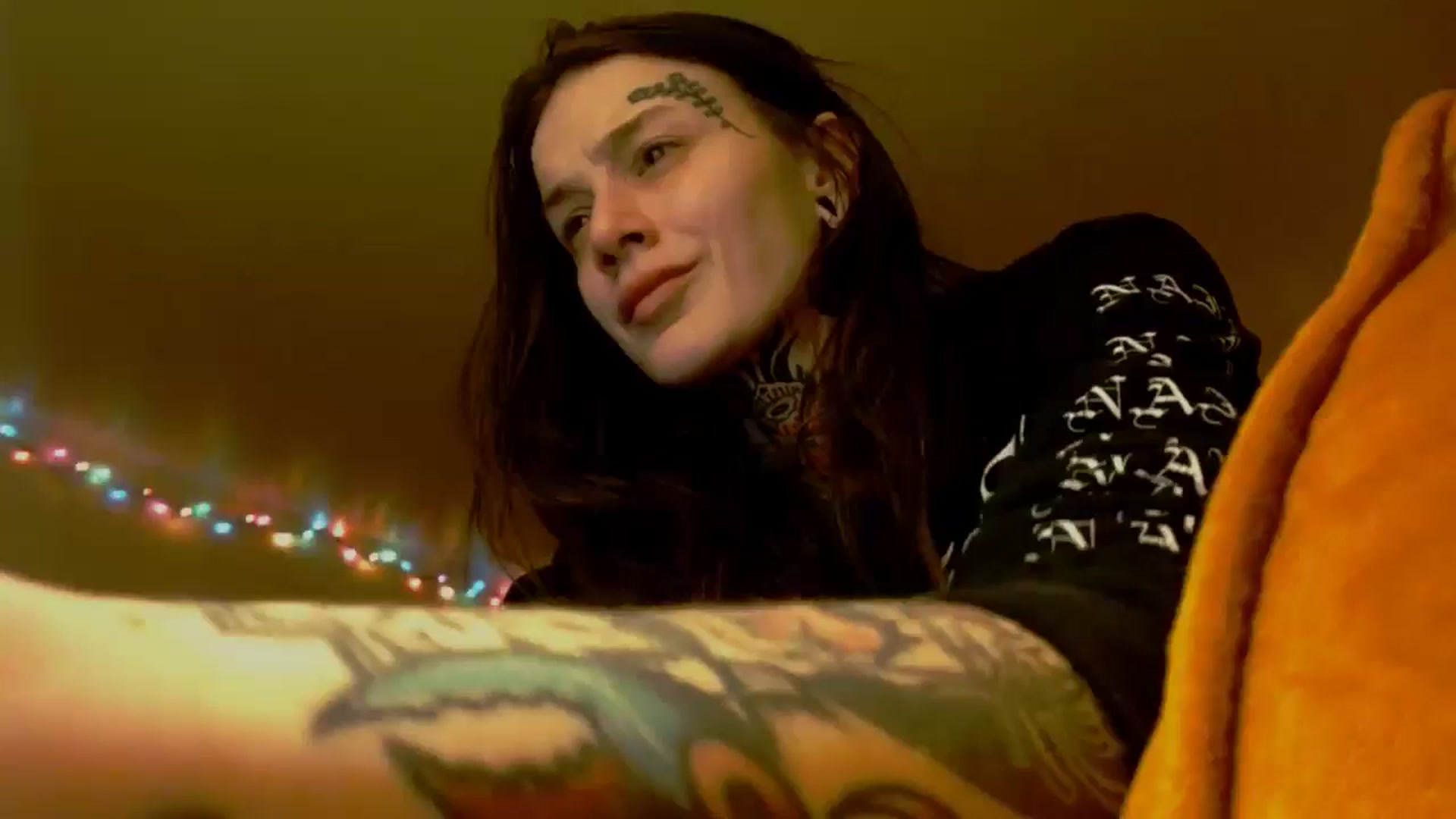 Gallery image thumbnail from caulkgobbler's myfreecams stream on, 01/15/2025, 05:12 image 8 of 20