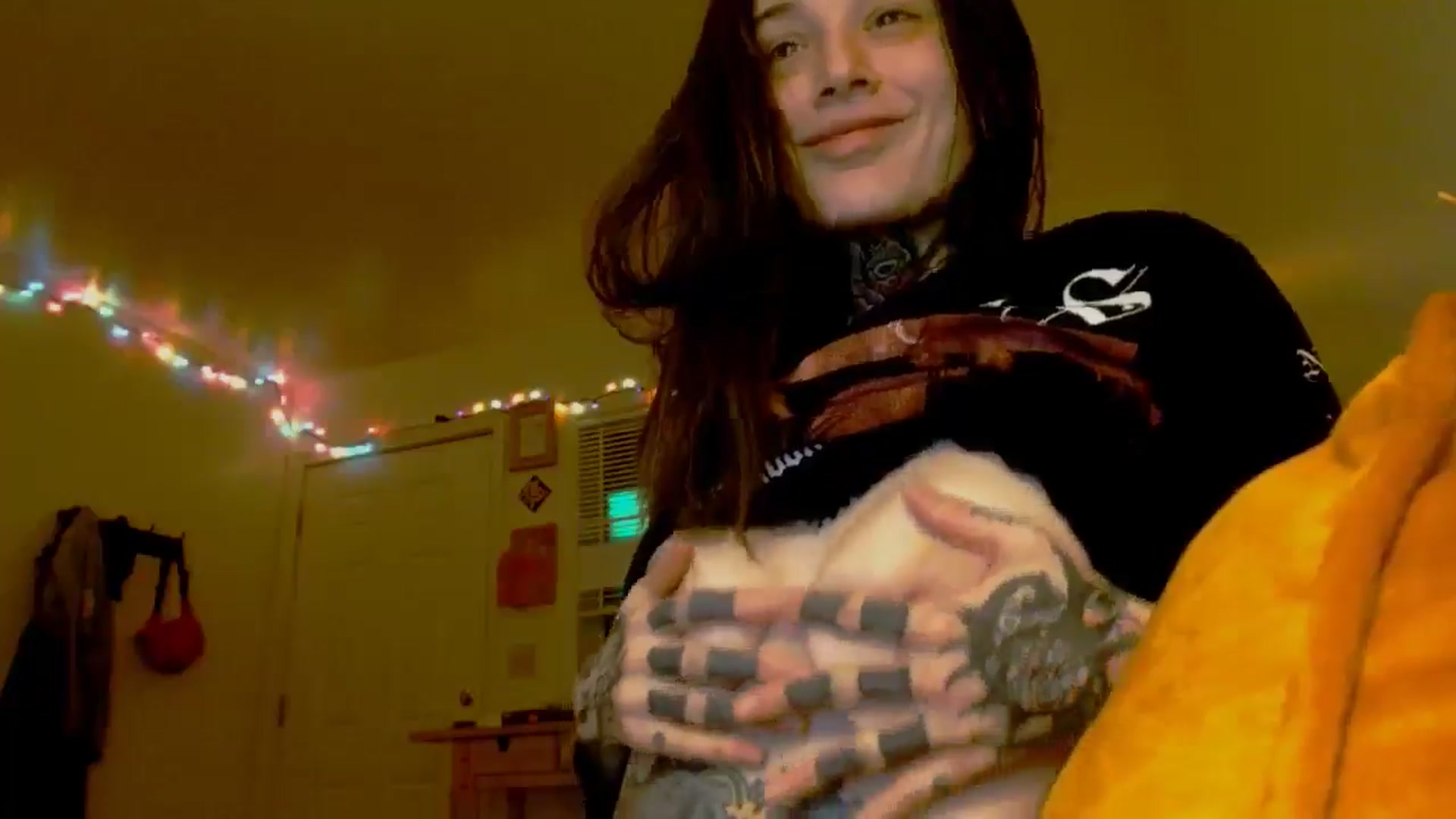 Gallery image thumbnail from caulkgobbler's myfreecams stream on, 01/15/2025, 05:12 image 20 of 20