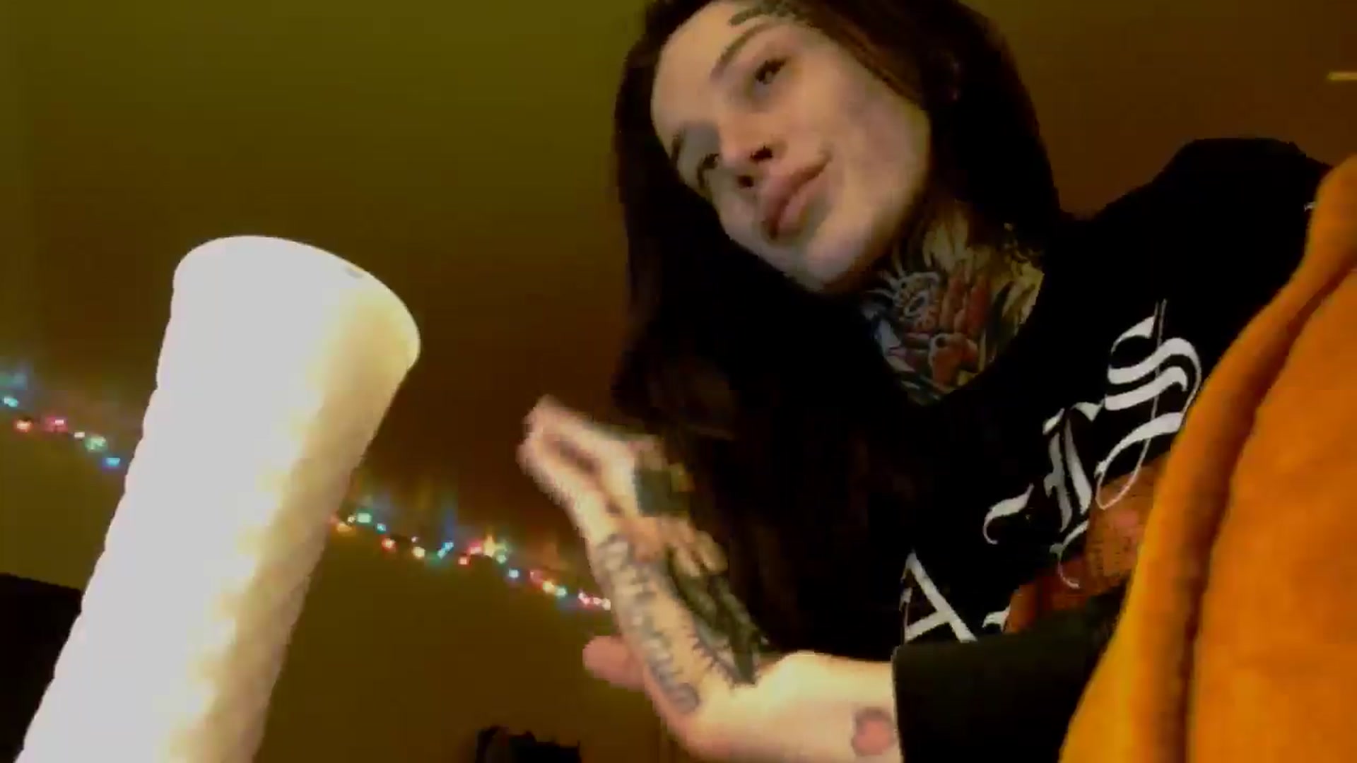 Gallery image thumbnail from caulkgobbler's myfreecams stream on, 01/15/2025, 05:12 image 4 of 20