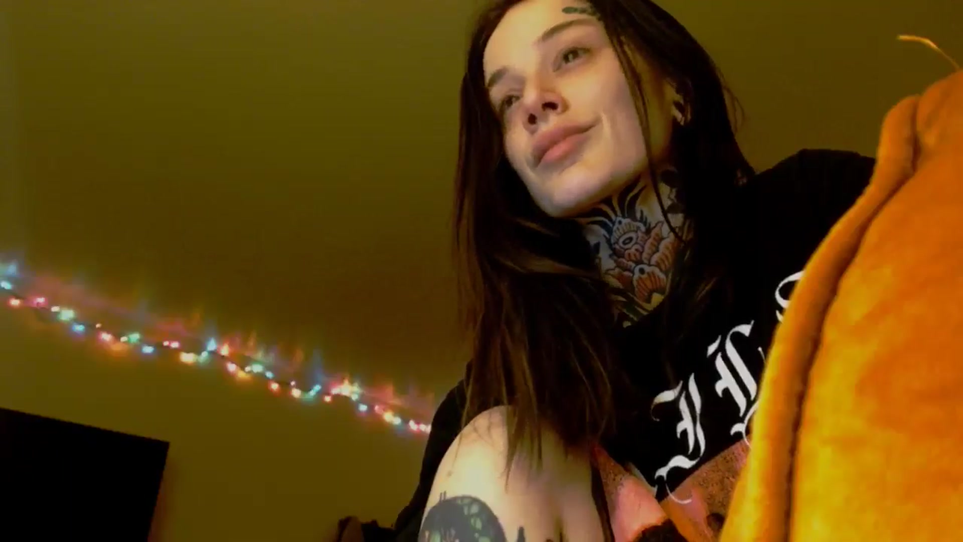 Gallery image thumbnail from caulkgobbler's myfreecams stream on, 01/15/2025, 05:12 image 9 of 20
