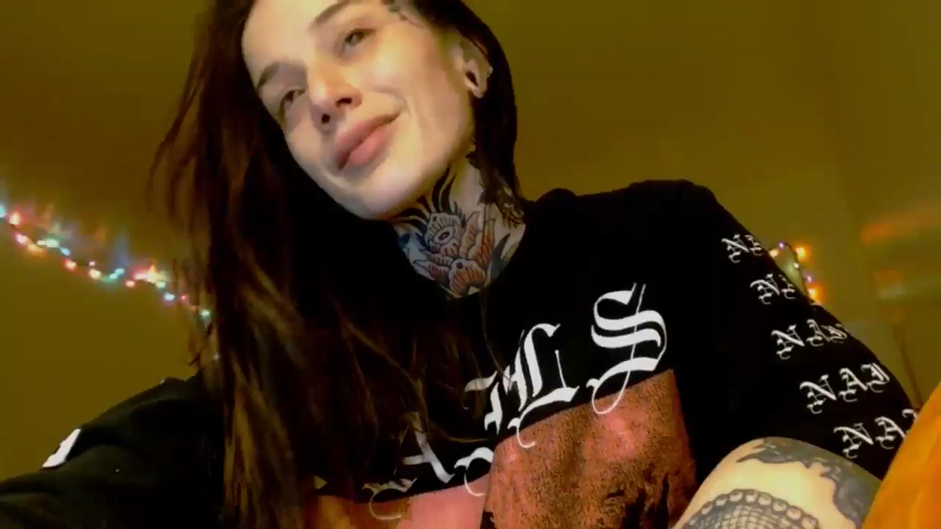 Gallery image thumbnail from caulkgobbler's myfreecams stream on, 01/15/2025, 05:12 image 16 of 20