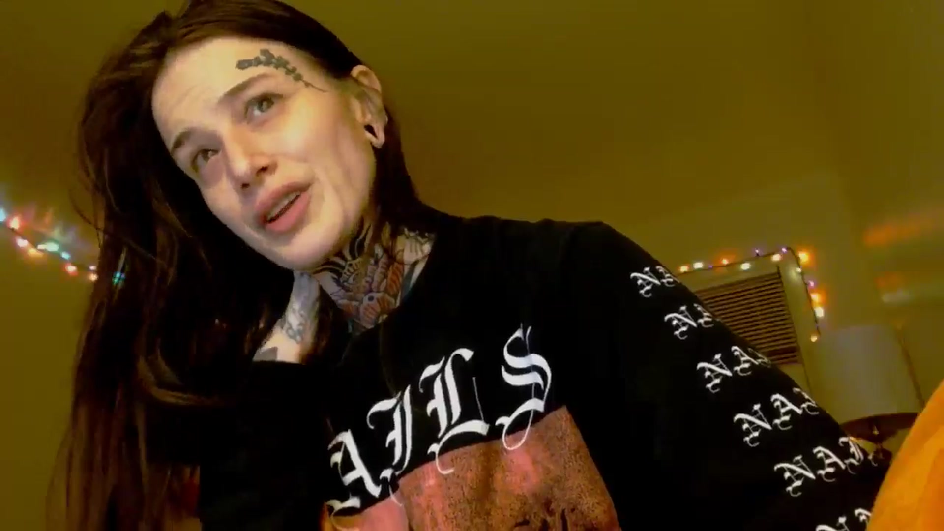 Gallery image thumbnail from caulkgobbler's myfreecams stream on, 01/15/2025, 05:12 image 18 of 20
