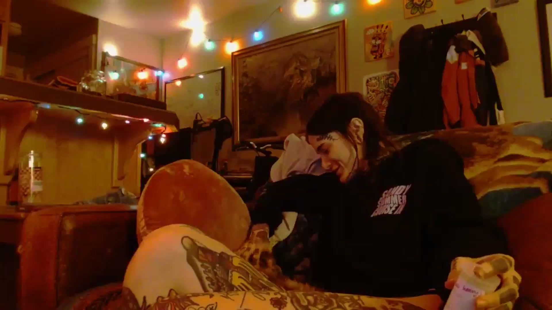 Gallery image thumbnail from caulkgobbler's myfreecams stream on, 01/25/2025, 09:06 image 7 of 20