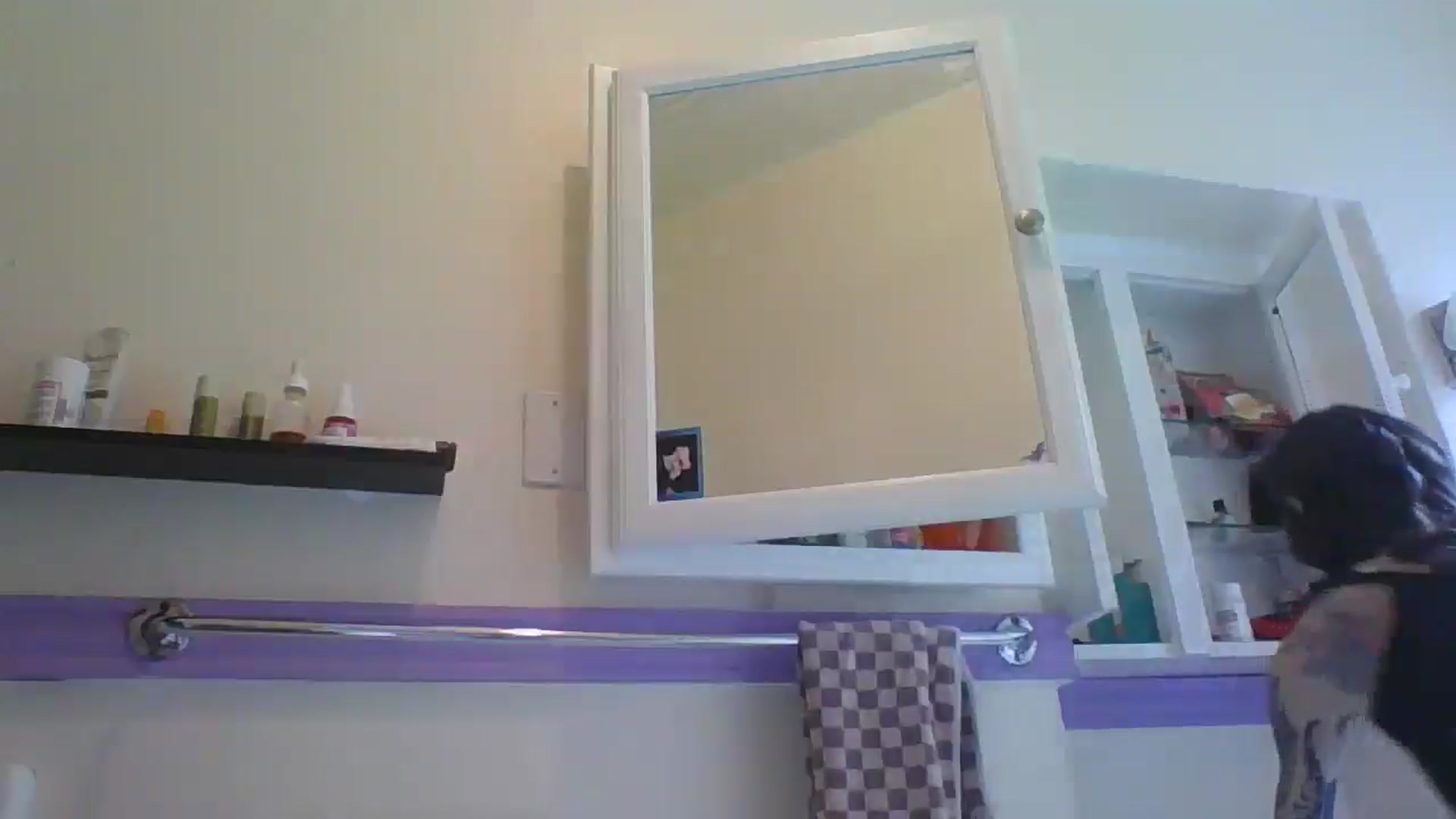 Gallery image thumbnail from caulkgobbler's myfreecams stream on, 05/20/2025, 24:03 image 20 of 20