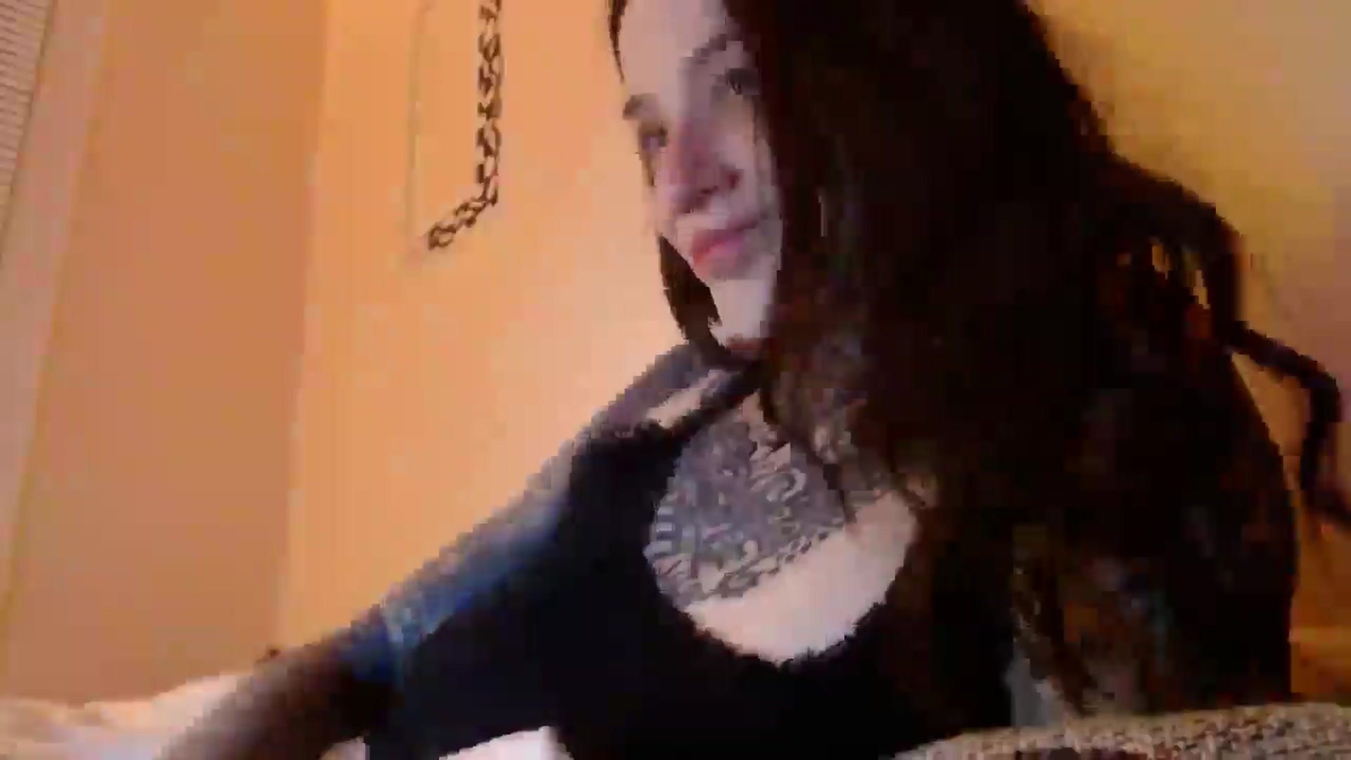 Gallery image thumbnail from caulkgobbler's myfreecams stream on, 05/20/2025, 08:12 image 5 of 20