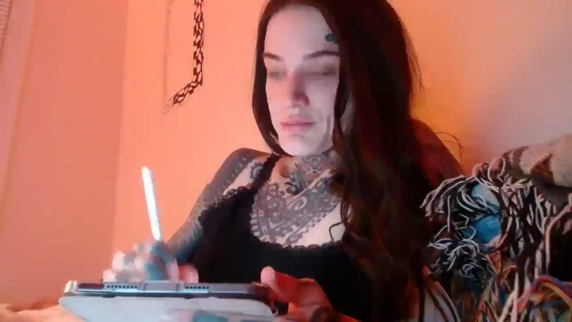 Gallery image thumbnail from caulkgobbler's myfreecams stream on, 05/20/2025, 08:12 image 9 of 20