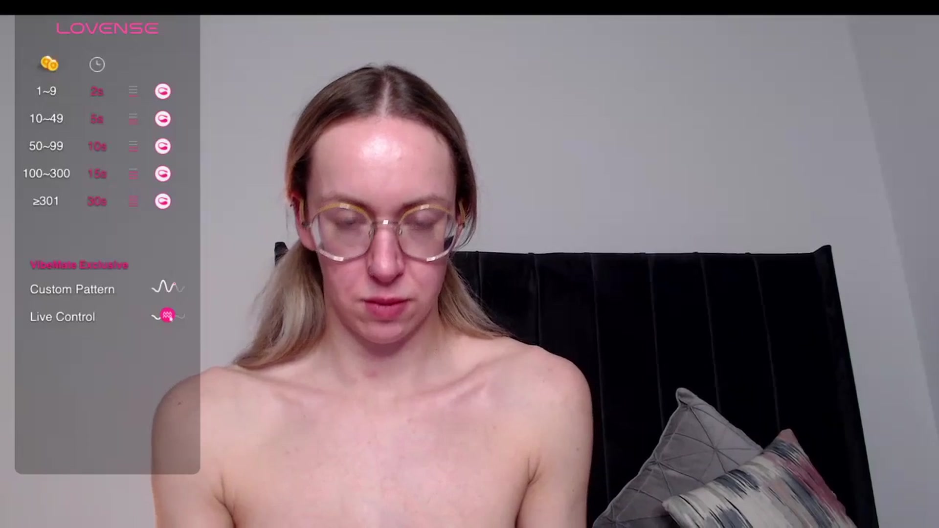 Gallery image thumbnail from charlieuk's myfreecams stream on, 01/10/2024, 13:20 image 2 of 20
