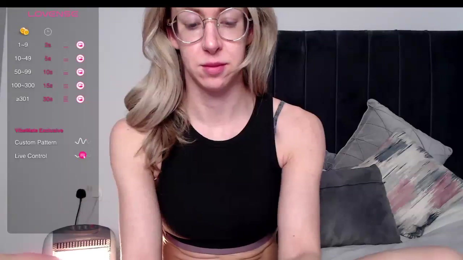 Gallery image thumbnail from charlieuk's myfreecams stream on, 01/15/2024, 14:00 image 5 of 20