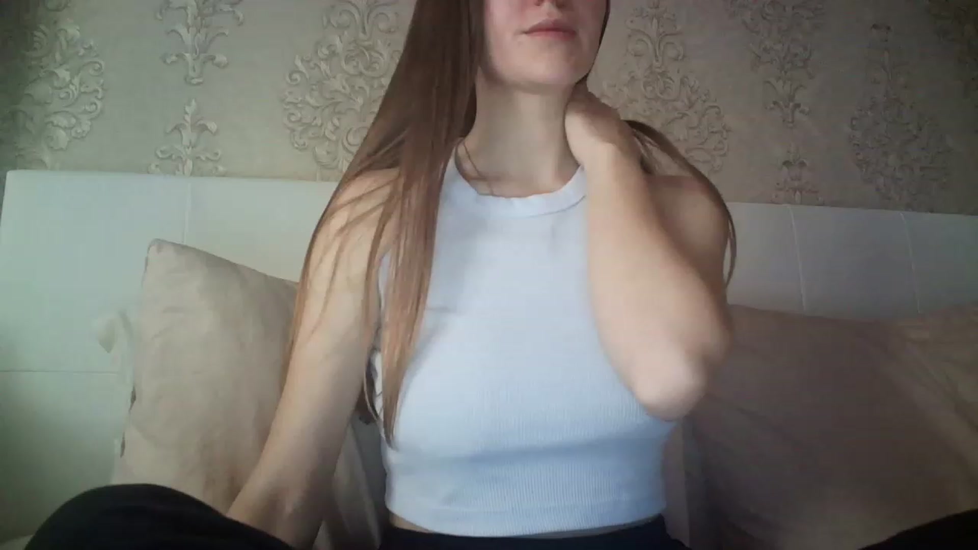 Gallery image thumbnail from charming_irl's myfreecams stream on, 12/28/2022, 11:33 image 1 of 20