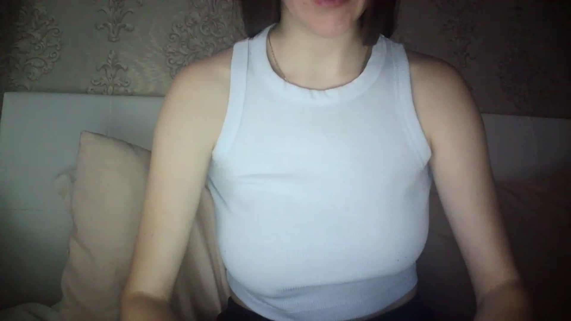 Gallery image thumbnail from charming_irl's myfreecams stream on, 12/28/2022, 11:33 image 17 of 20