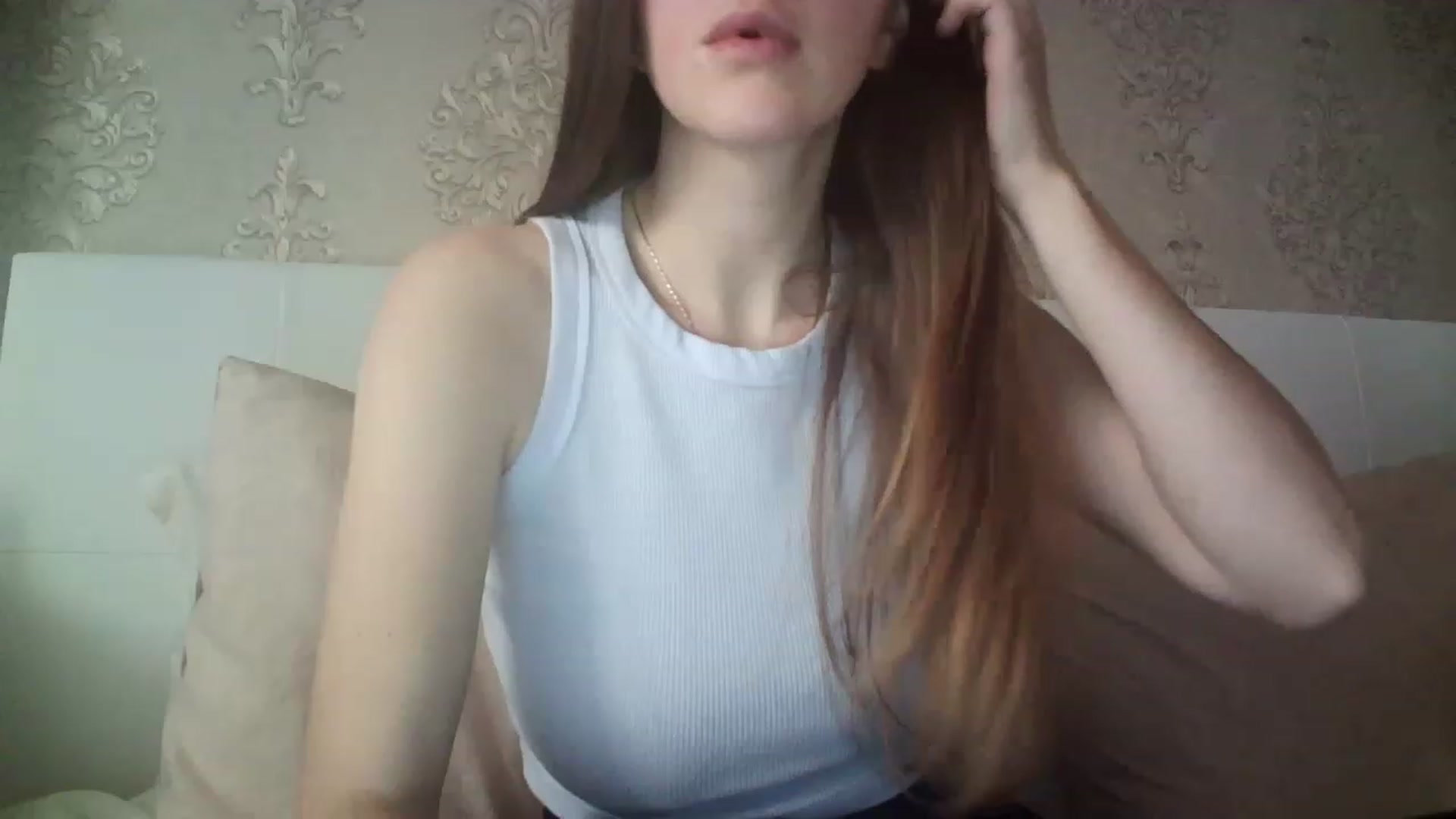Gallery image thumbnail from charming_irl's myfreecams stream on, 12/28/2022, 11:33 image 3 of 20