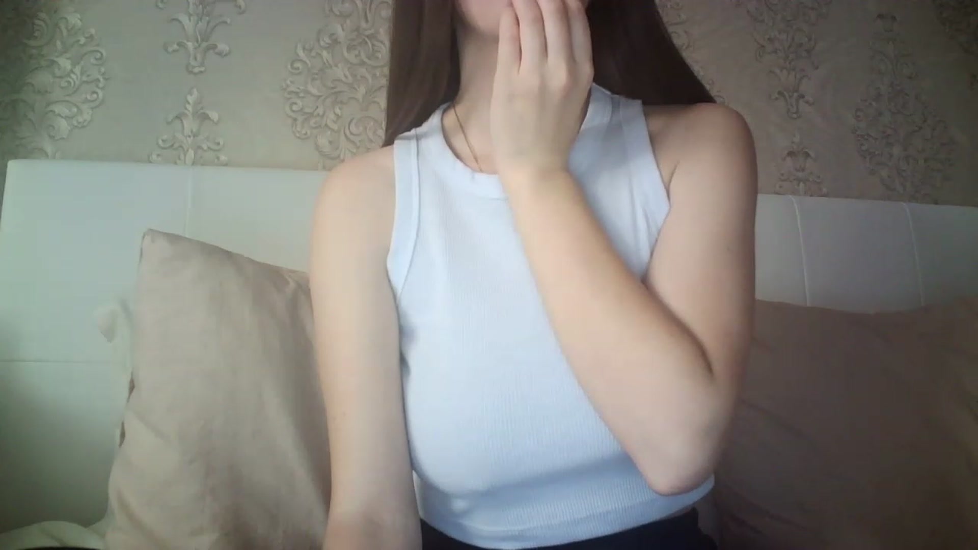 Gallery image thumbnail from charming_irl's myfreecams stream on, 12/28/2022, 11:33 image 10 of 20