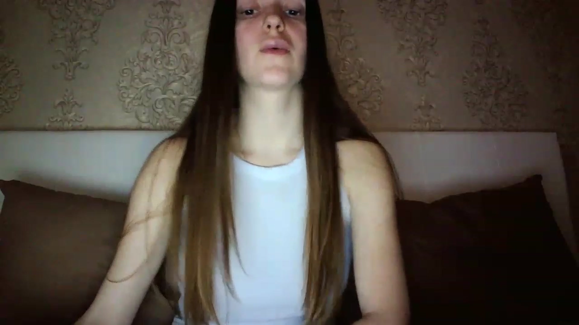 Gallery image thumbnail from charming_irl's myfreecams stream on, 01/22/2023, 12:21 image 13 of 20