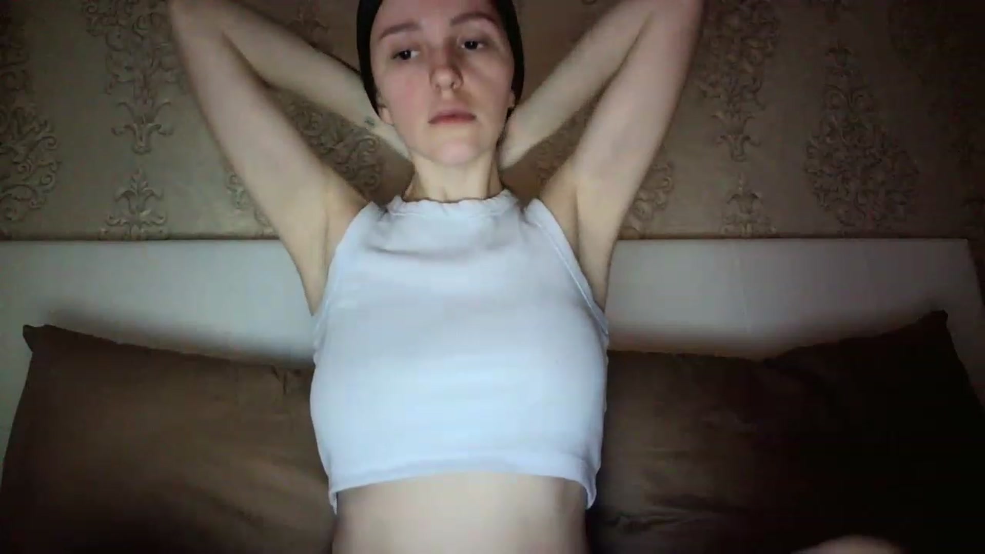 Gallery image thumbnail from charming_irl's myfreecams stream on, 01/22/2023, 12:21 image 20 of 20