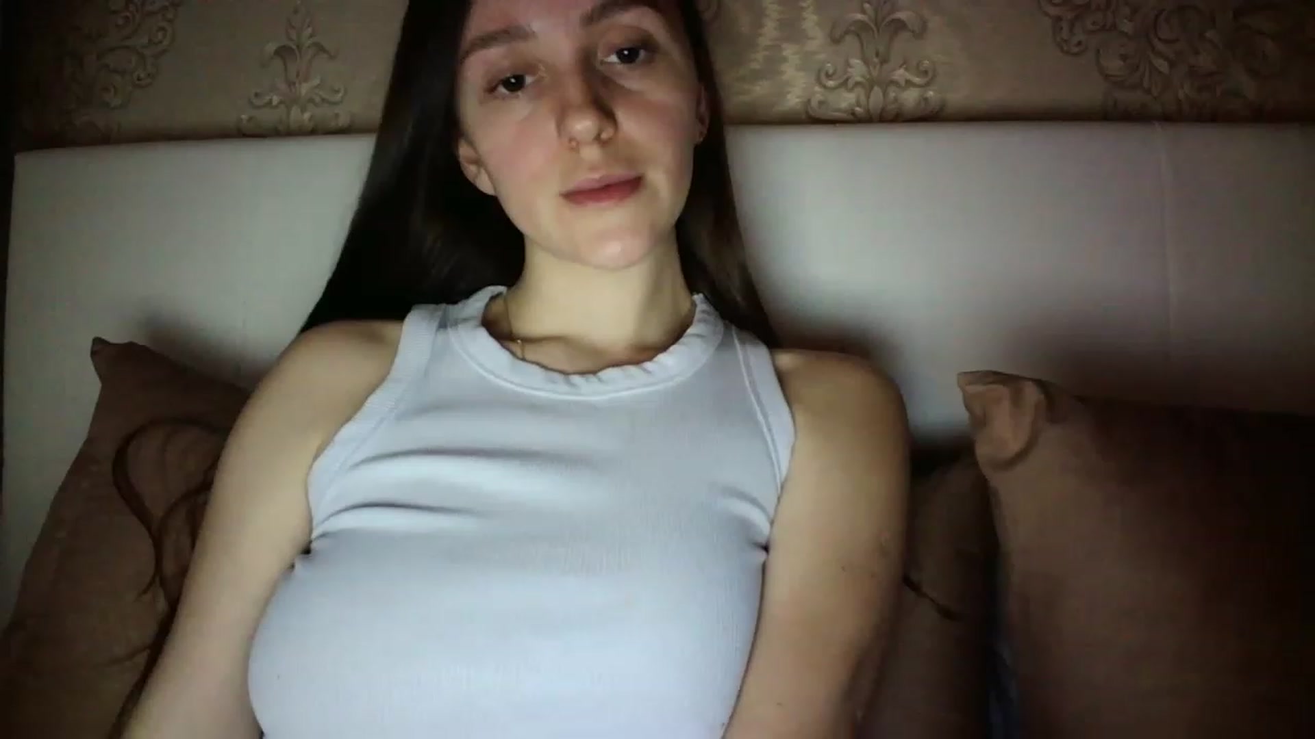 Gallery image thumbnail from charming_irl's myfreecams stream on, 01/22/2023, 12:21 image 2 of 20