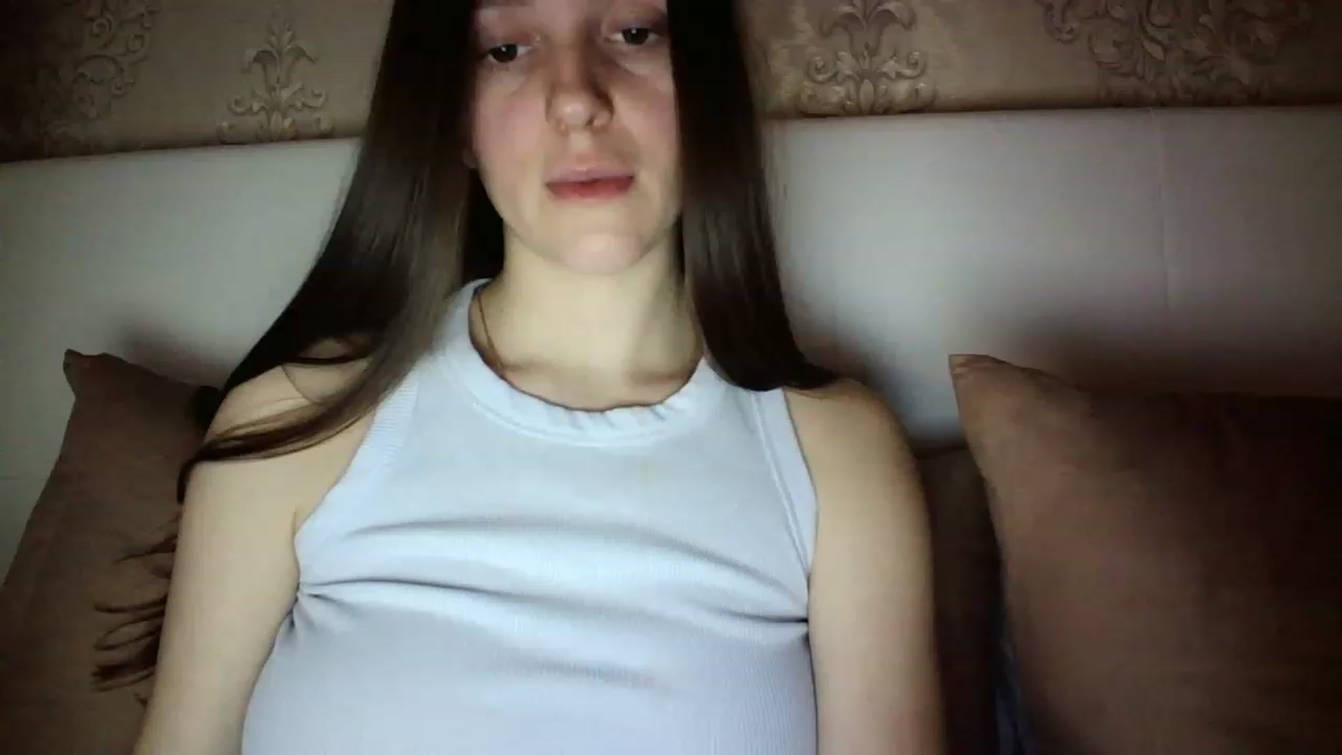Gallery image thumbnail from charming_irl's myfreecams stream on, 01/22/2023, 12:21 image 5 of 20
