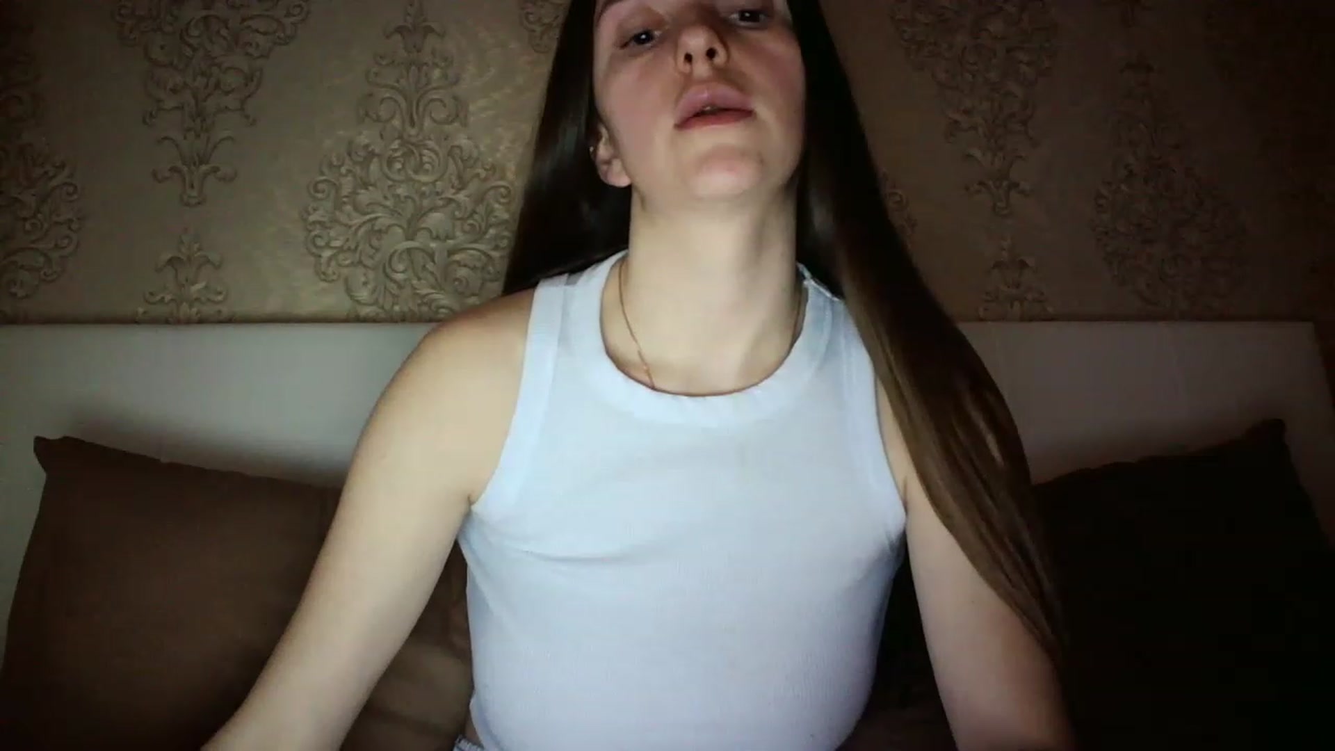 Gallery image thumbnail from charming_irl's myfreecams stream on, 01/22/2023, 12:21 image 18 of 20