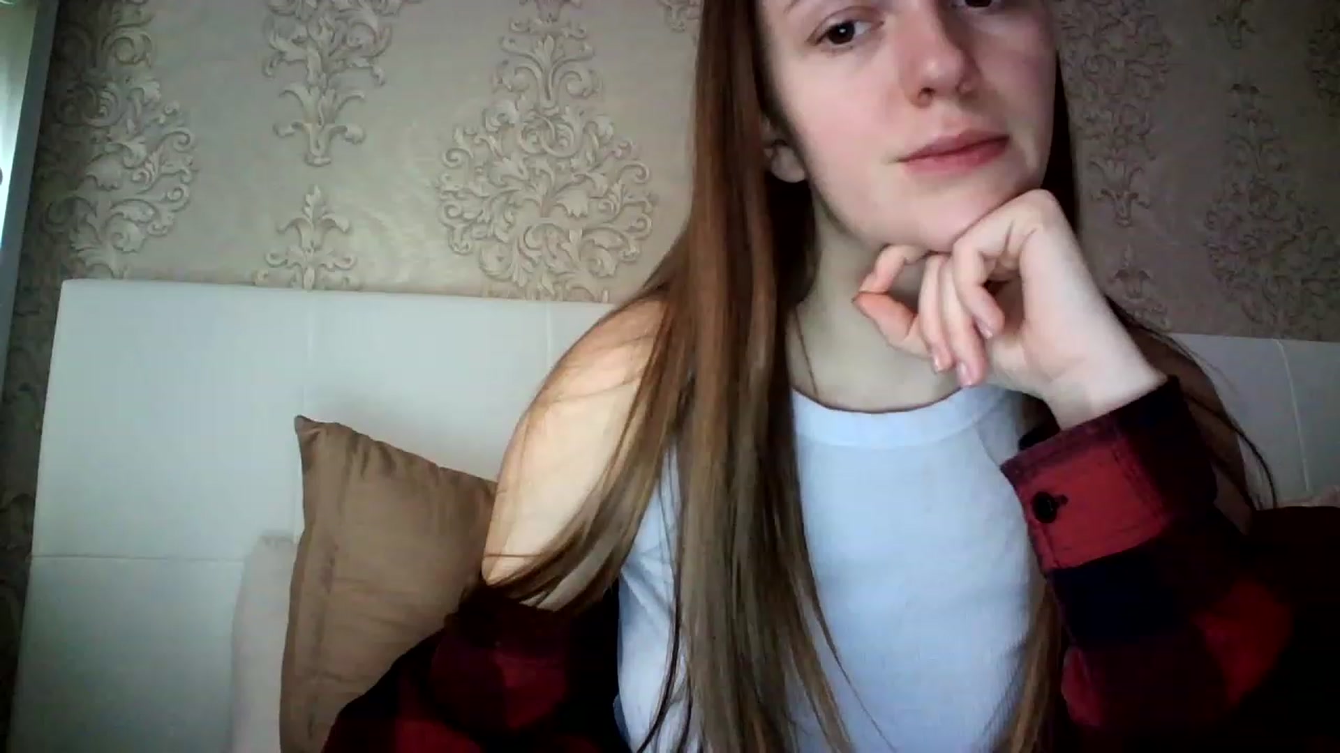 Gallery image thumbnail from charming_irl's myfreecams stream on, 01/27/2023, 12:41 image 17 of 20