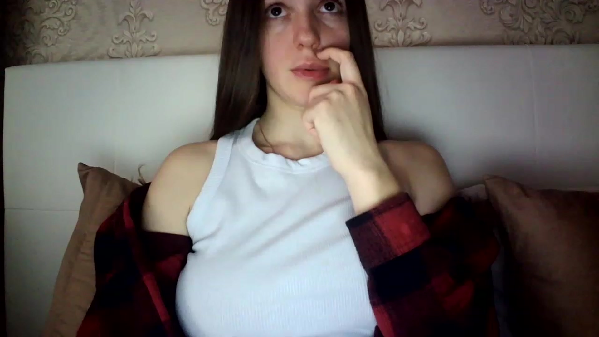 Gallery image thumbnail from charming_irl's myfreecams stream on, 01/27/2023, 12:41 image 8 of 20