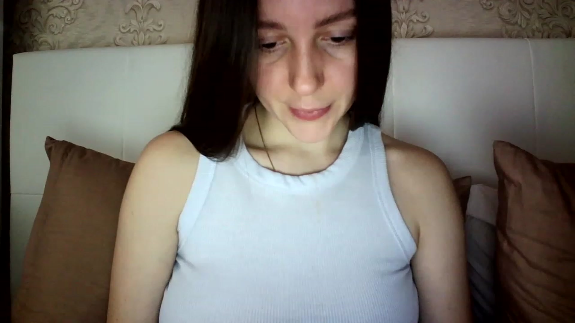 Gallery image thumbnail from charming_irl's myfreecams stream on, 01/31/2023, 10:42 image 16 of 20