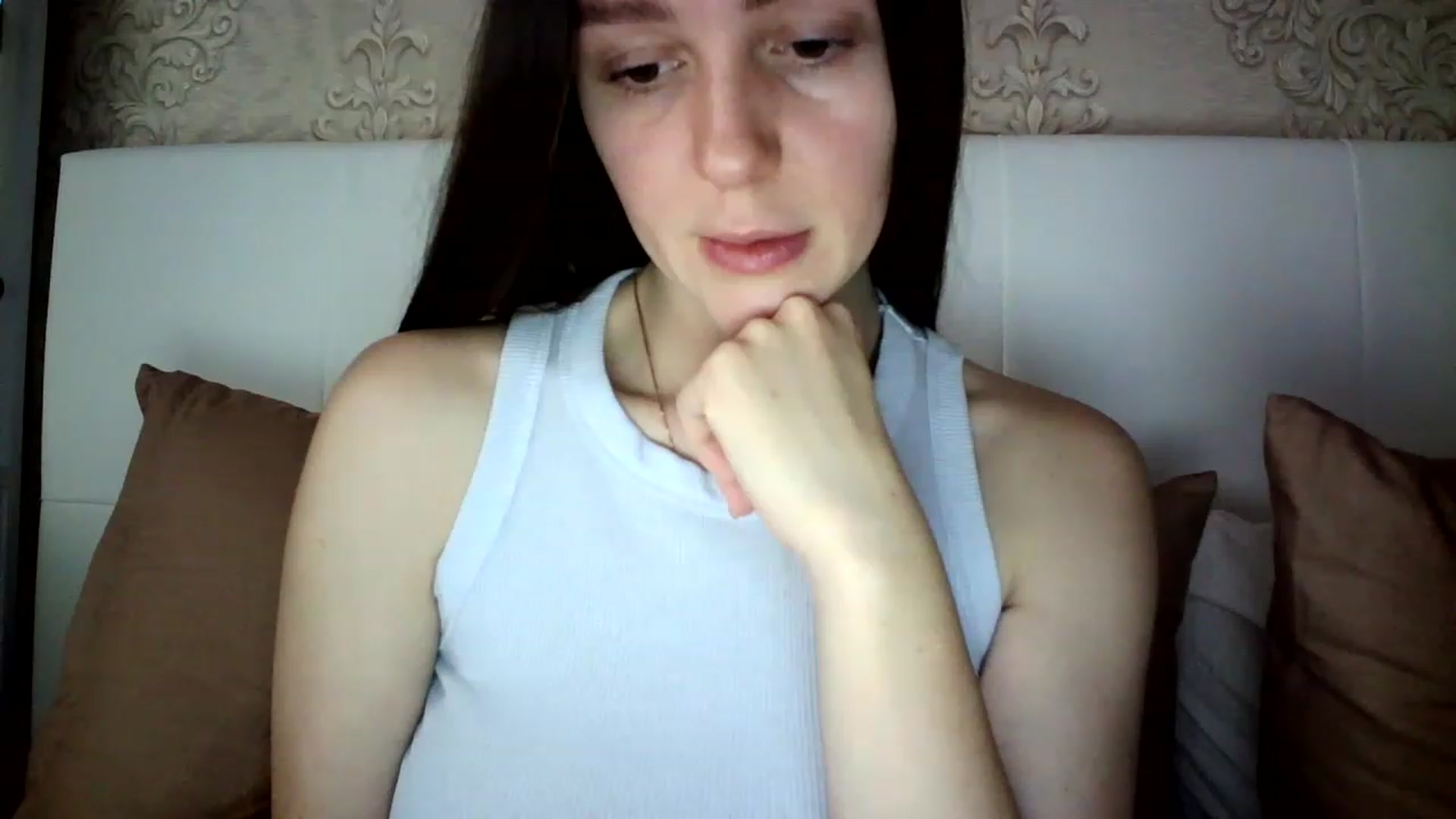 Gallery image thumbnail from charming_irl's myfreecams stream on, 01/31/2023, 10:42 image 10 of 20